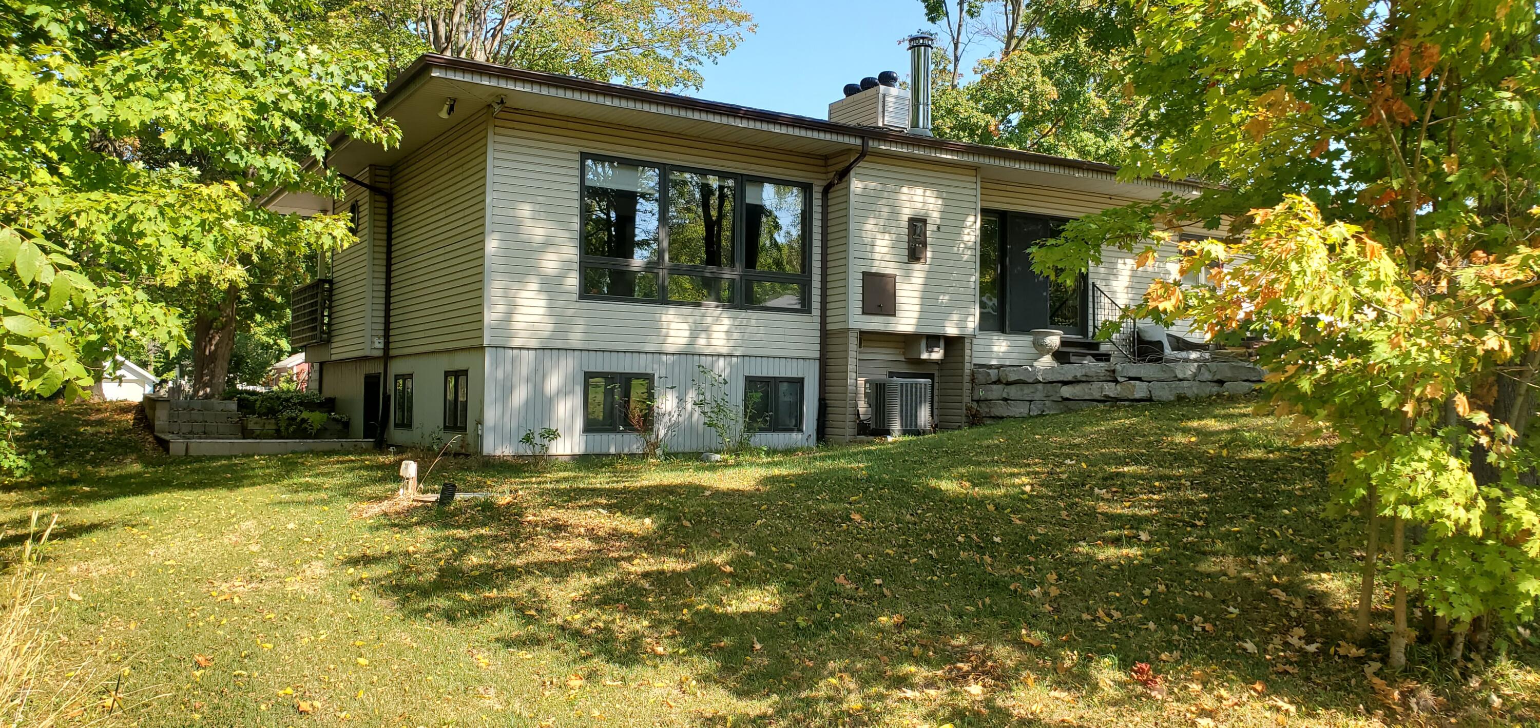 746 Lee Street South Haven MI 49090