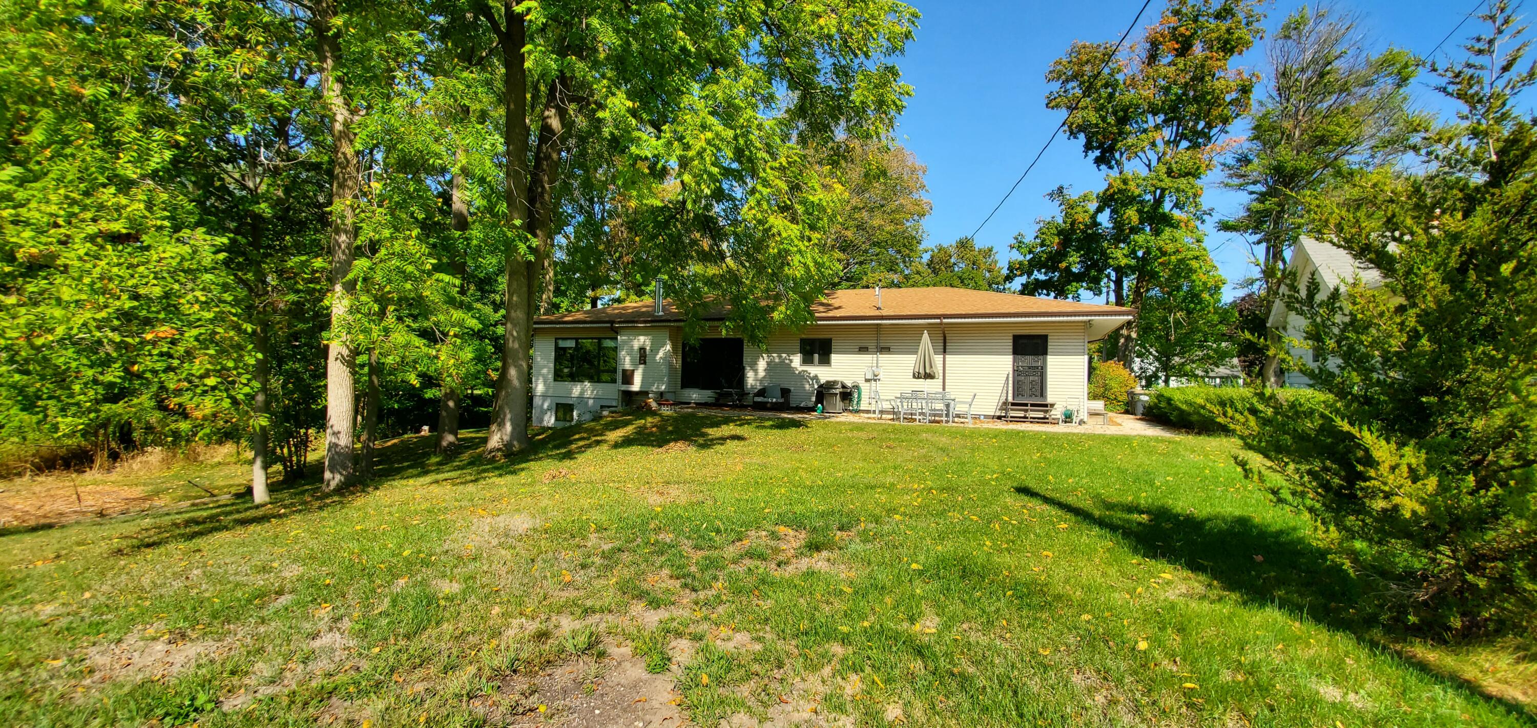 746 Lee Street South Haven MI 49090