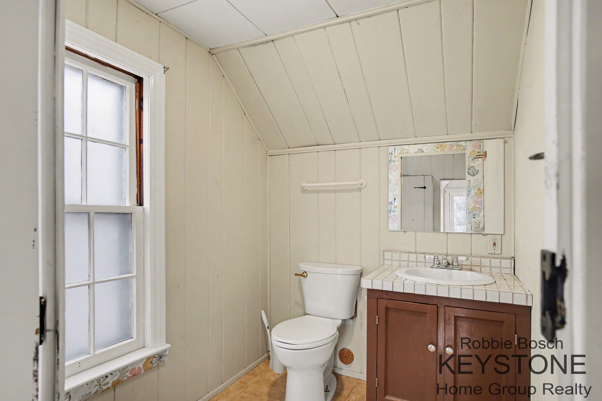 1321 Ballard Street SE Grand Rapids MI 49507