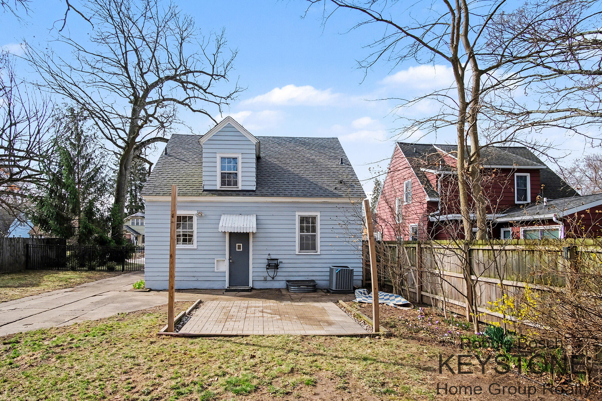 1321 Ballard Street SE Grand Rapids MI 49507