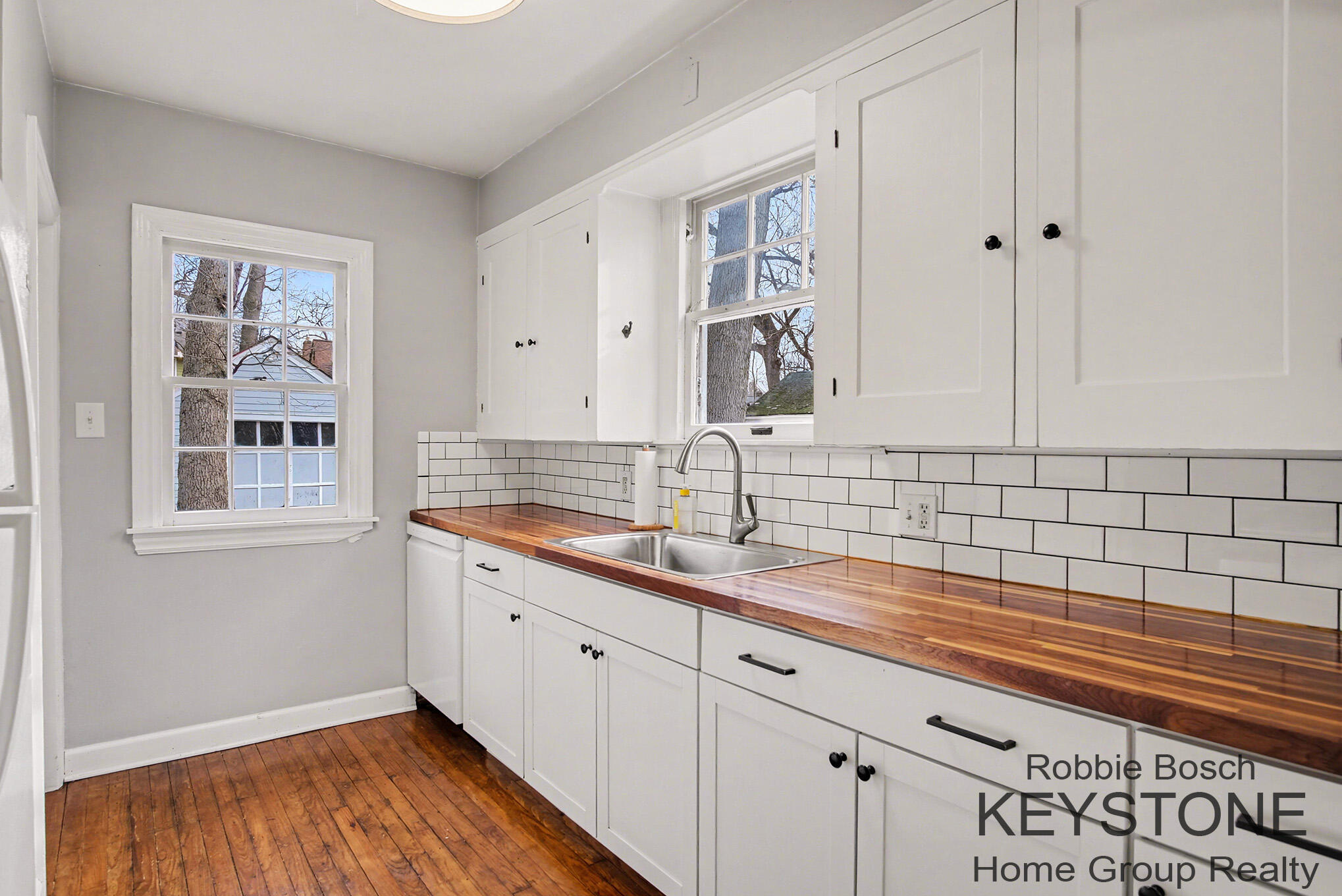 1321 Ballard Street SE Grand Rapids MI 49507