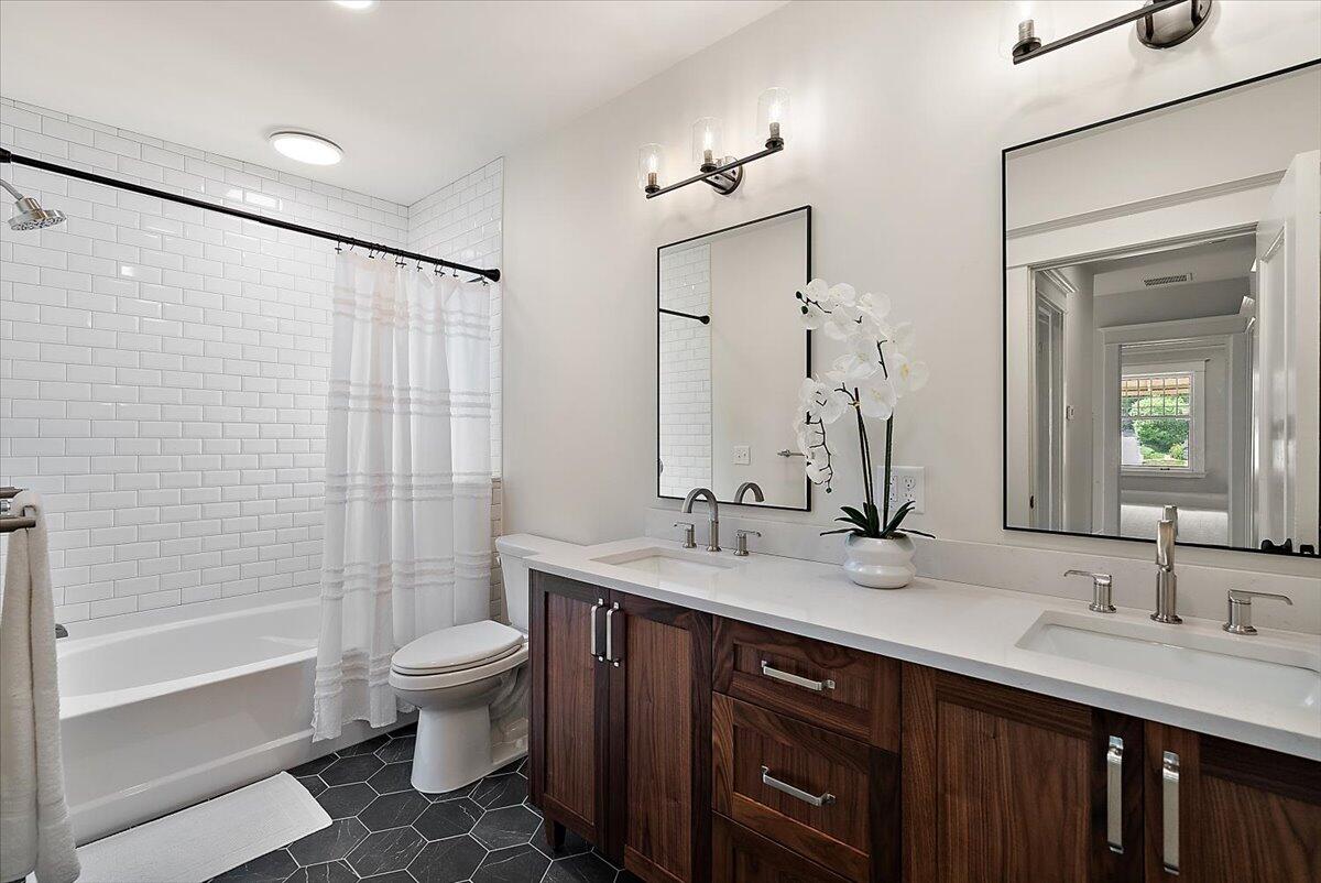 415 Prospect Avenue SE Grand Rapids MI 49503