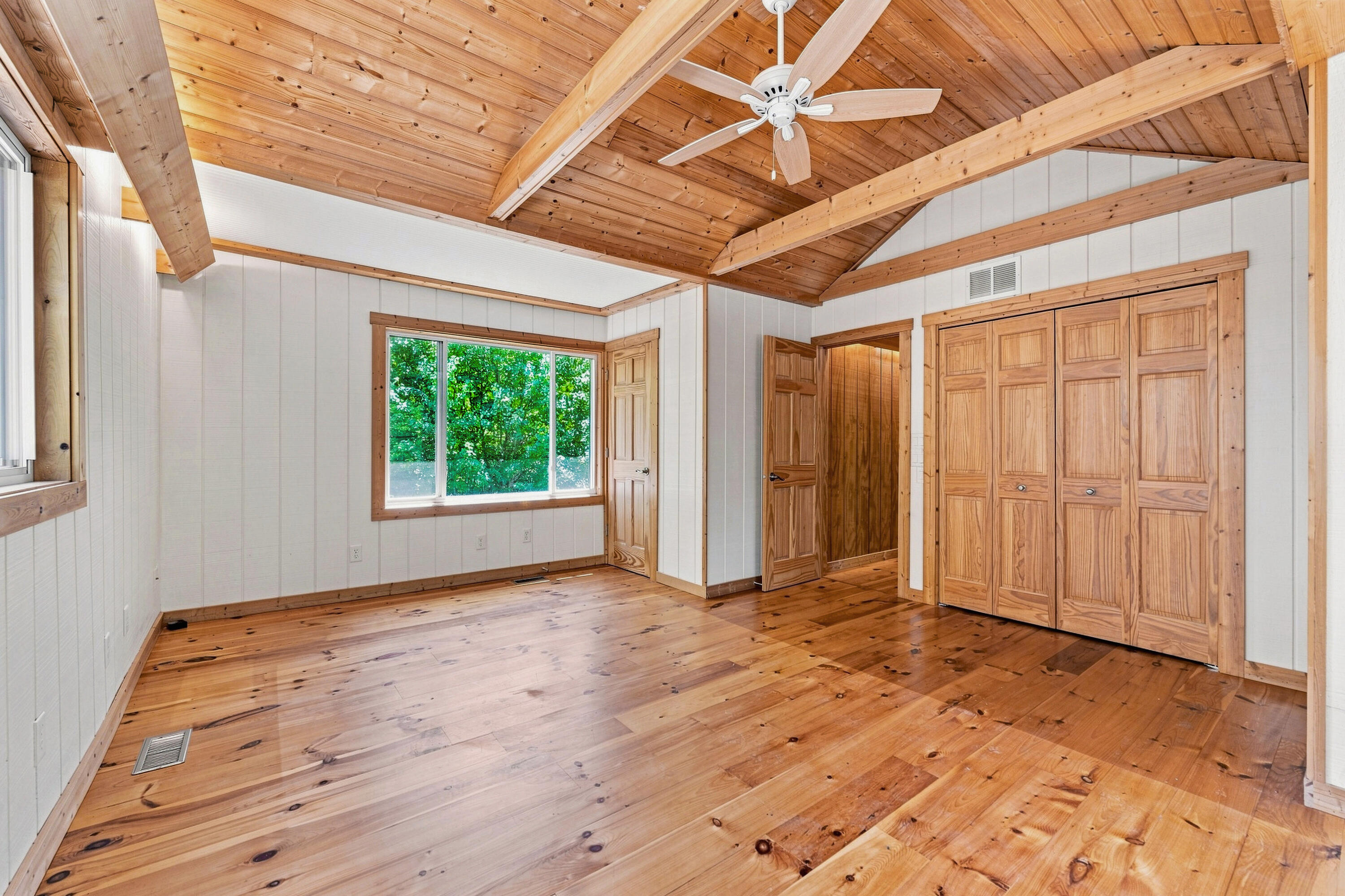 1658 66th Street Fennville MI 49408