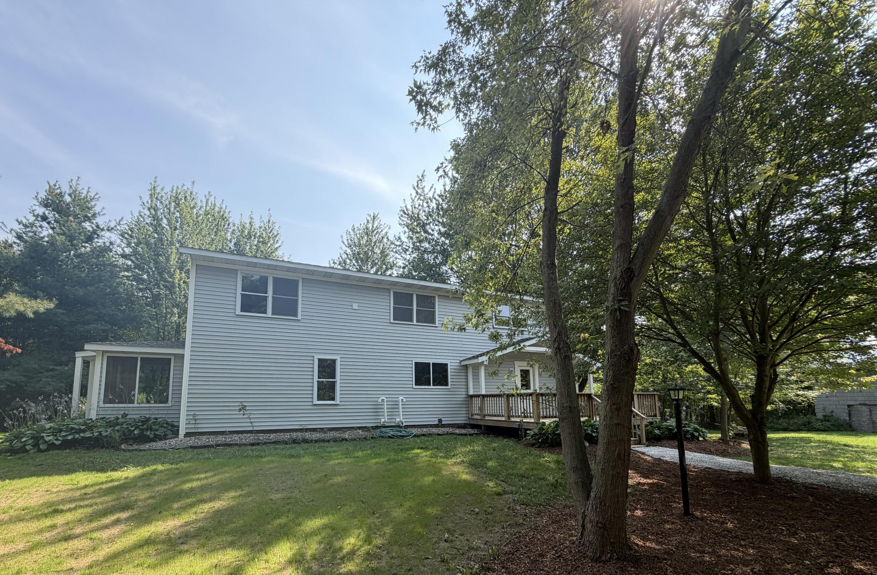 1658 66th Street Fennville MI 49408