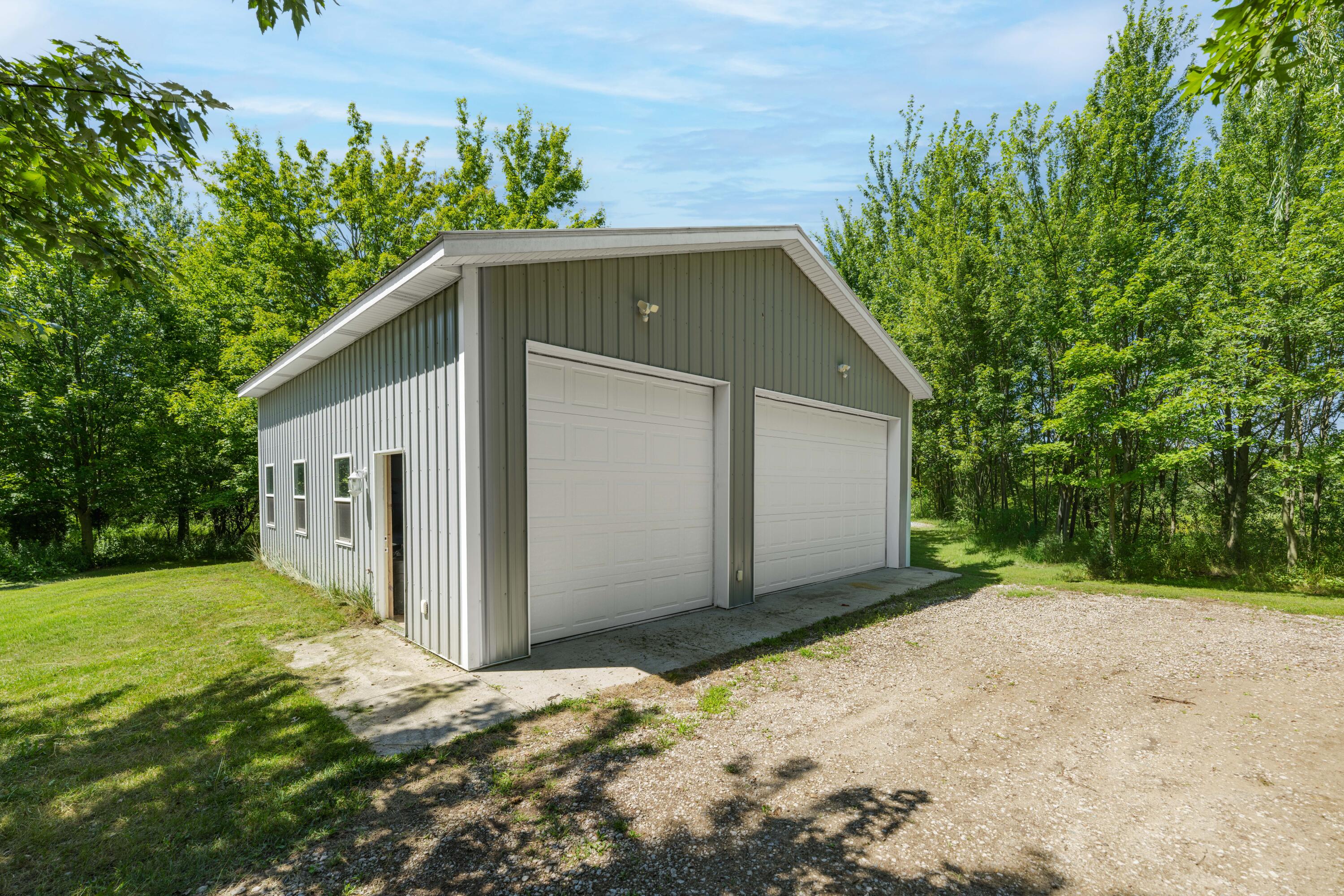 1658 66th Street Fennville MI 49408