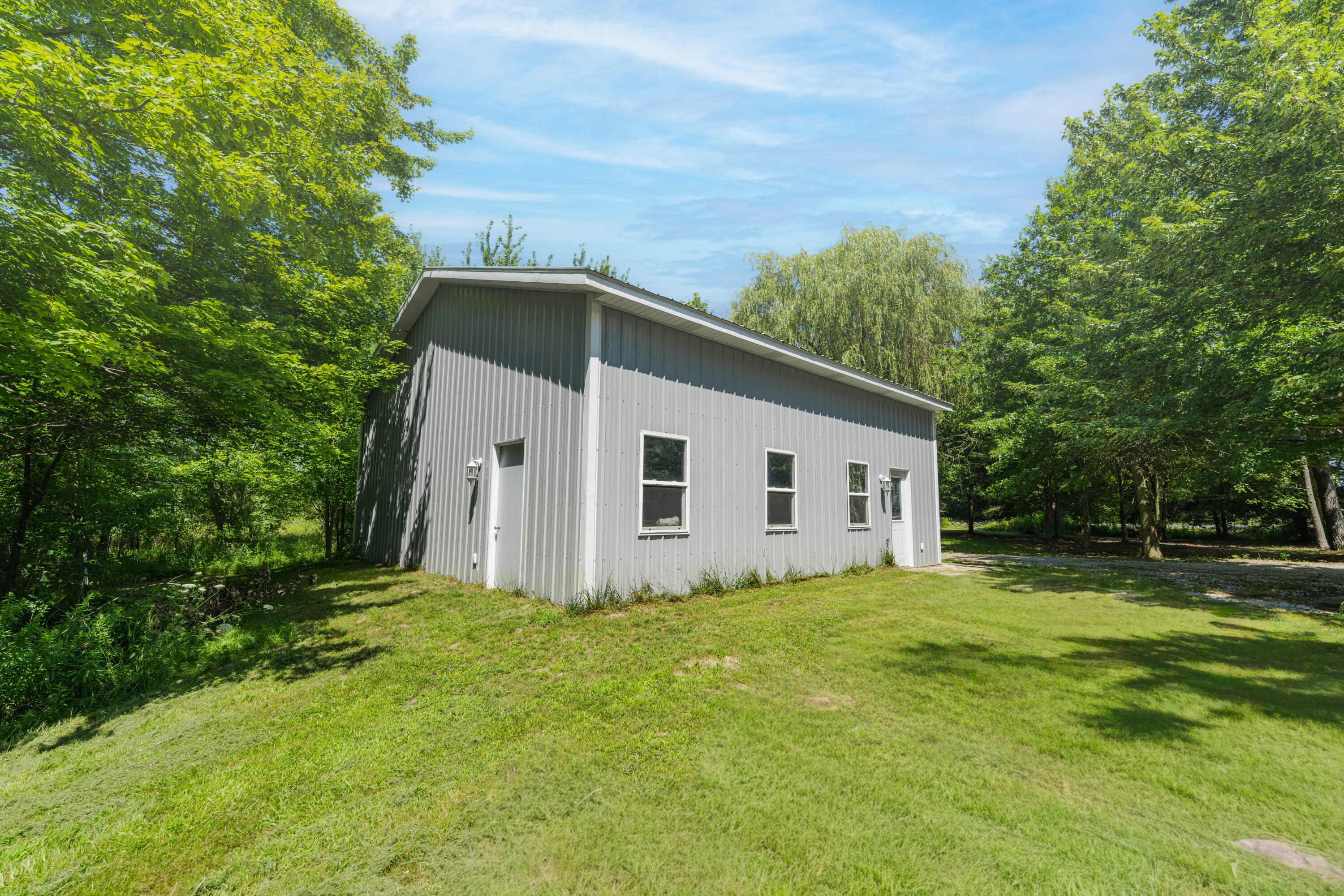 1658 66th Street Fennville MI 49408