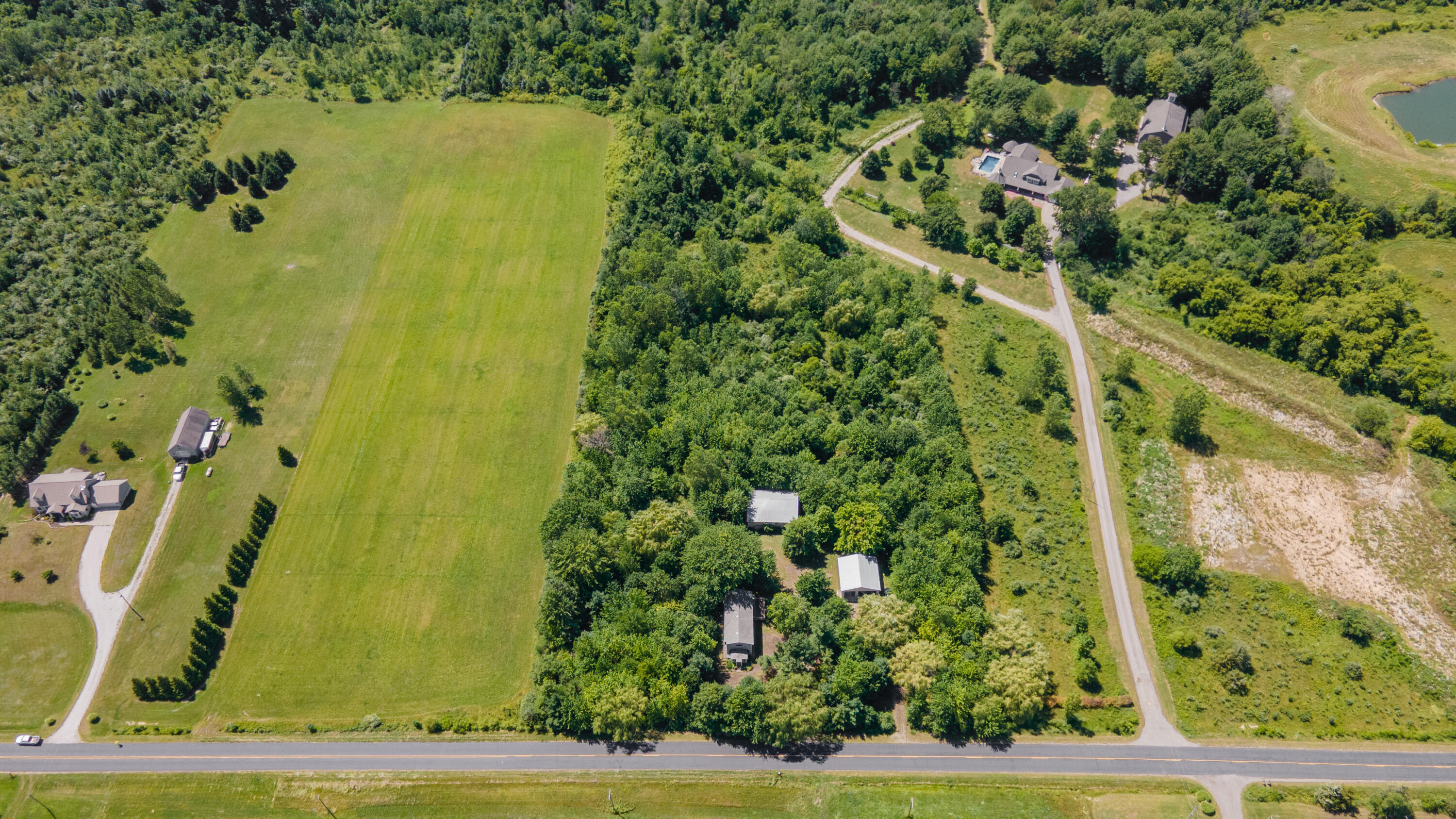 1658 66th Street Fennville MI 49408