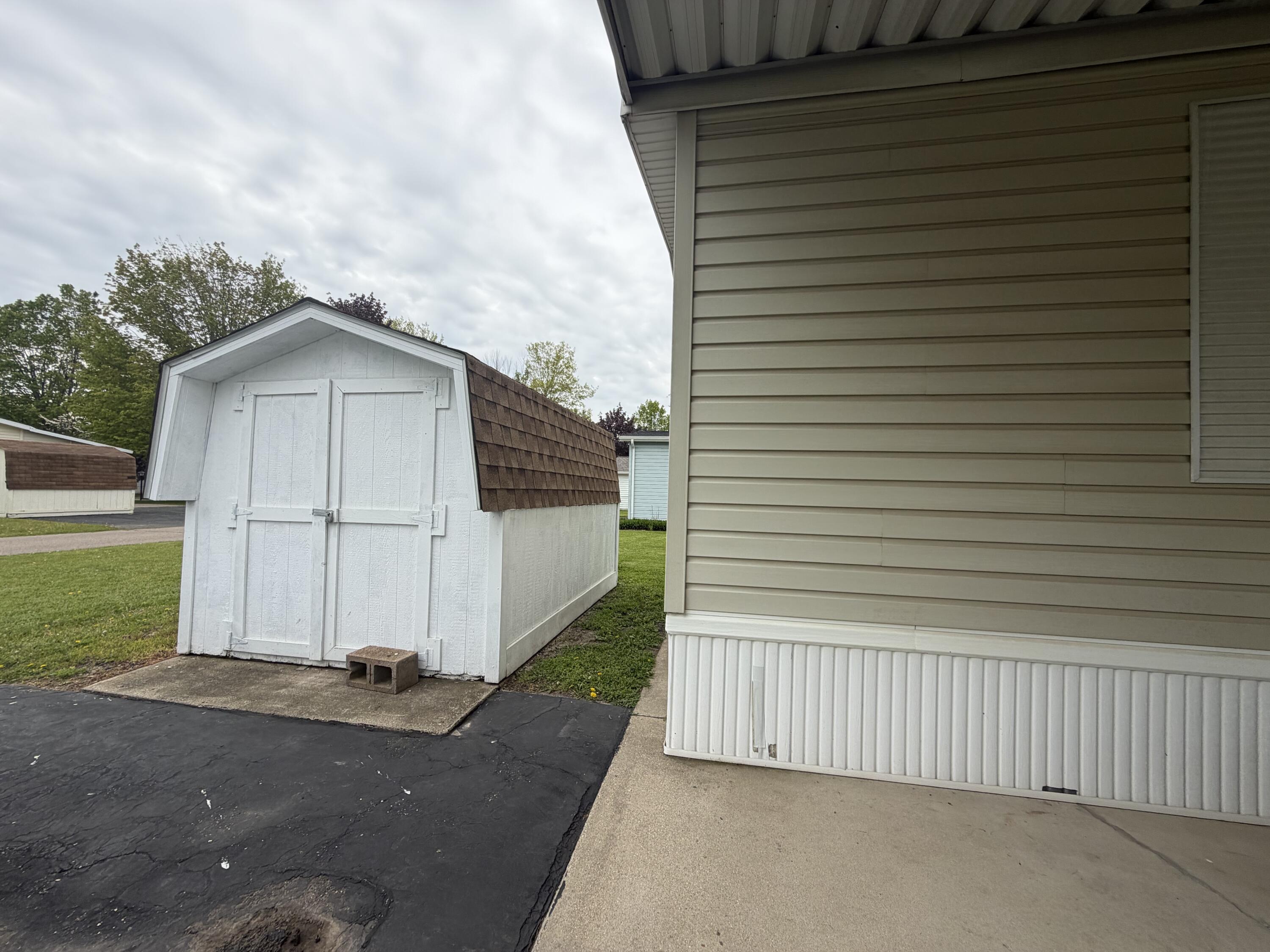 3110 Old Farm Road Kalamazoo MI 49004