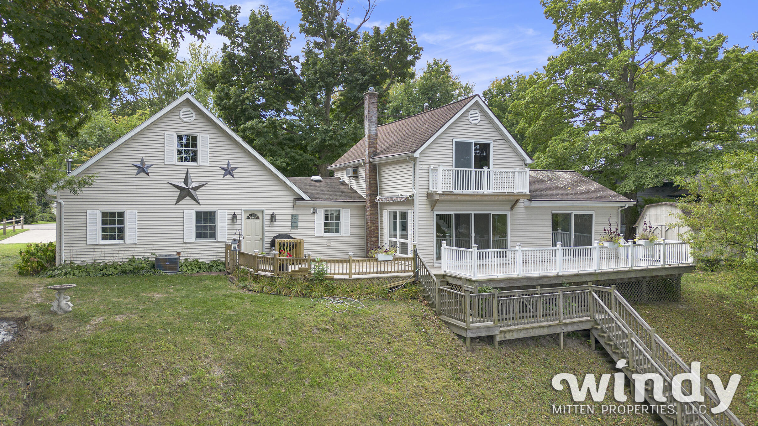 7927 Lakewood Drive Coloma MI 49038