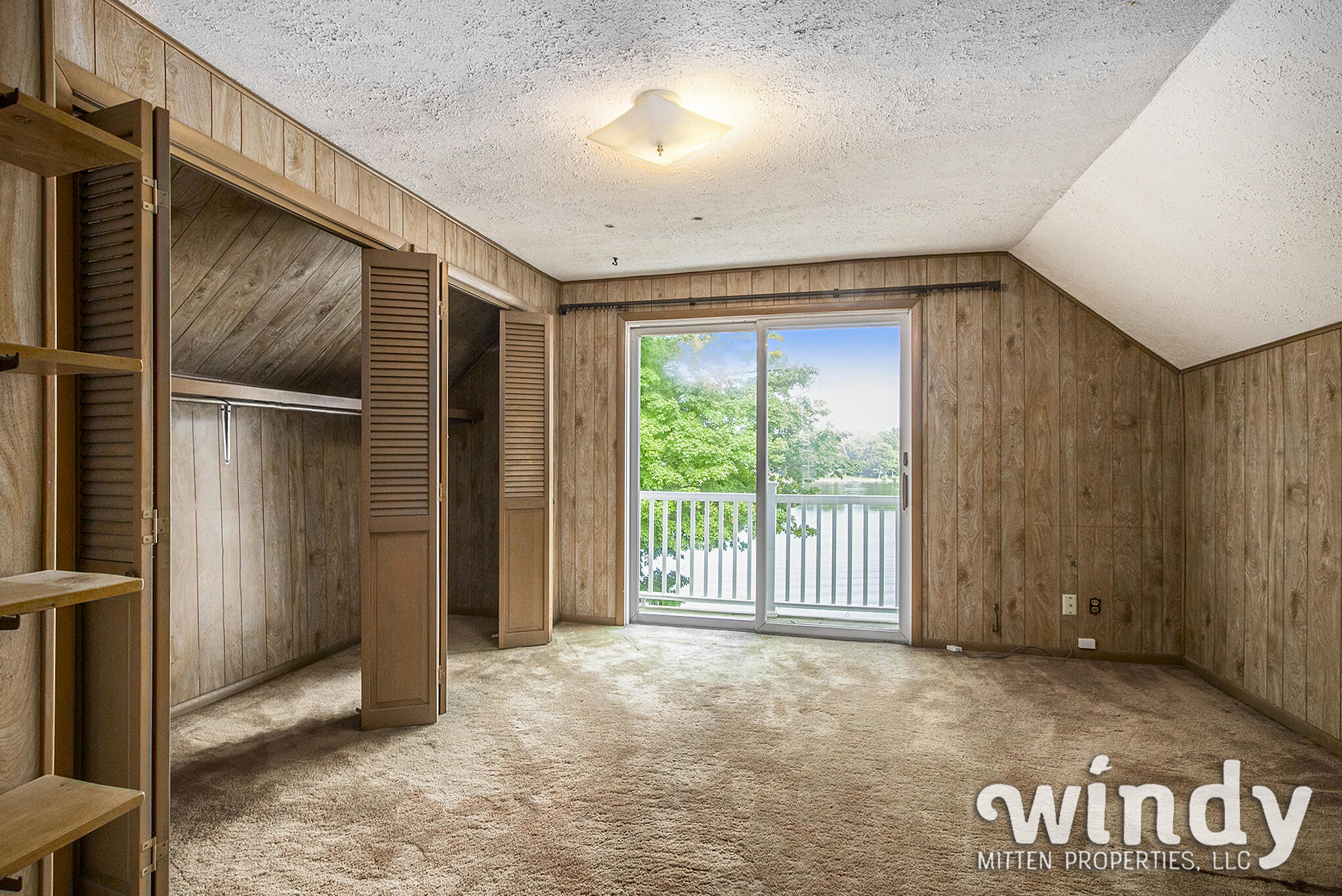 7927 Lakewood Drive Coloma MI 49038