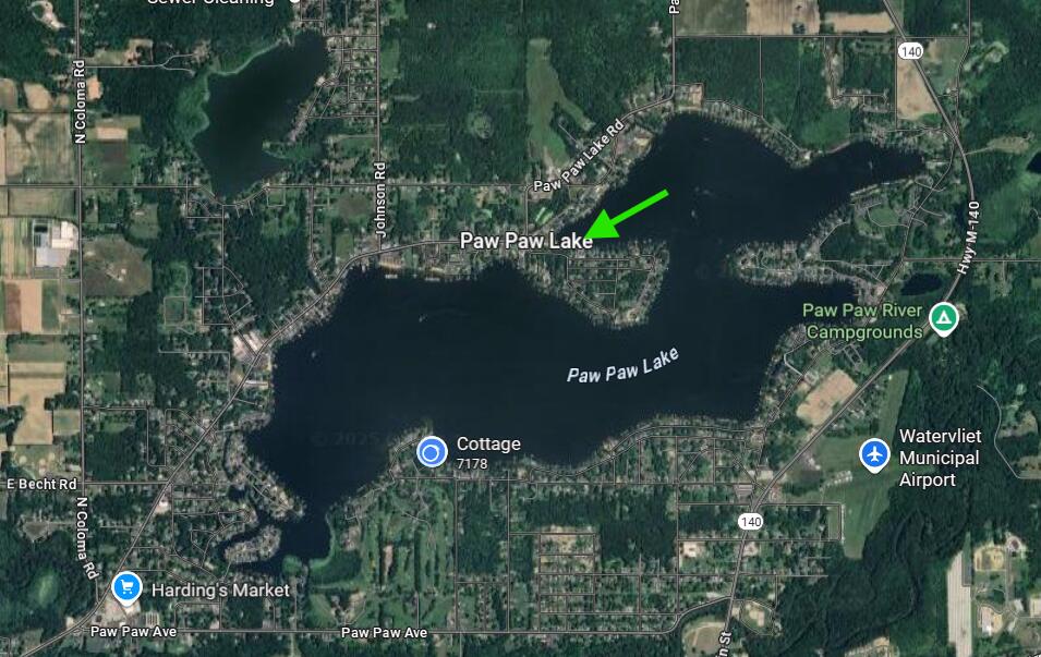 7927 Lakewood Drive Coloma MI 49038