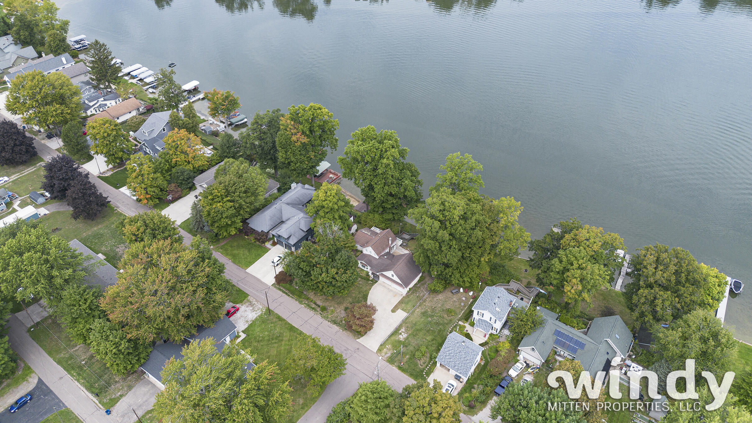 7927 Lakewood Drive Coloma MI 49038