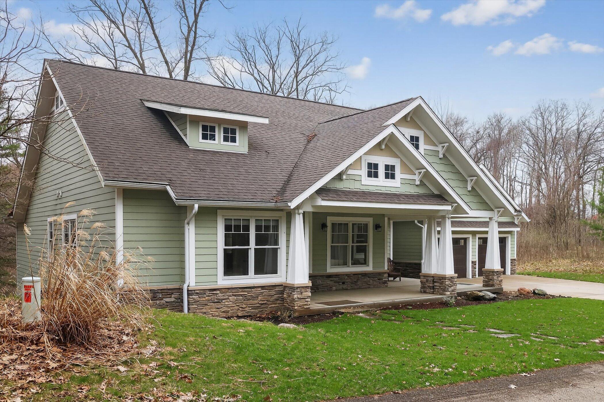 2214 Shelter Pointe Drive Kalamazoo MI 49008