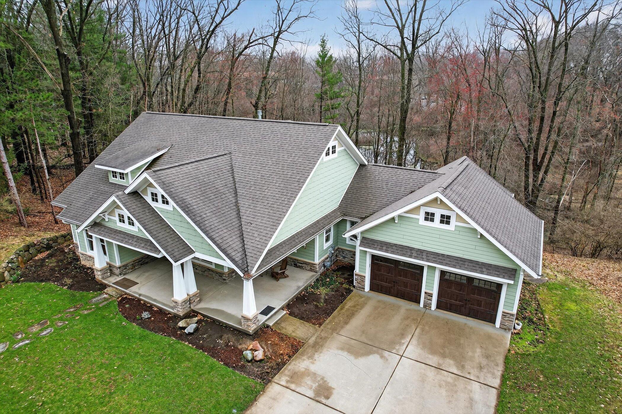 2214 Shelter Pointe Drive Kalamazoo MI 49008