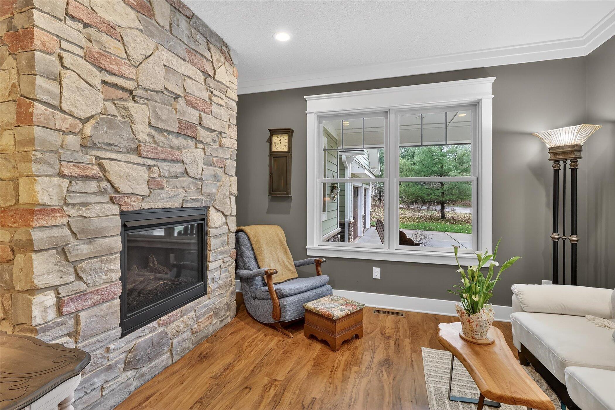 2214 Shelter Pointe Drive Kalamazoo MI 49008