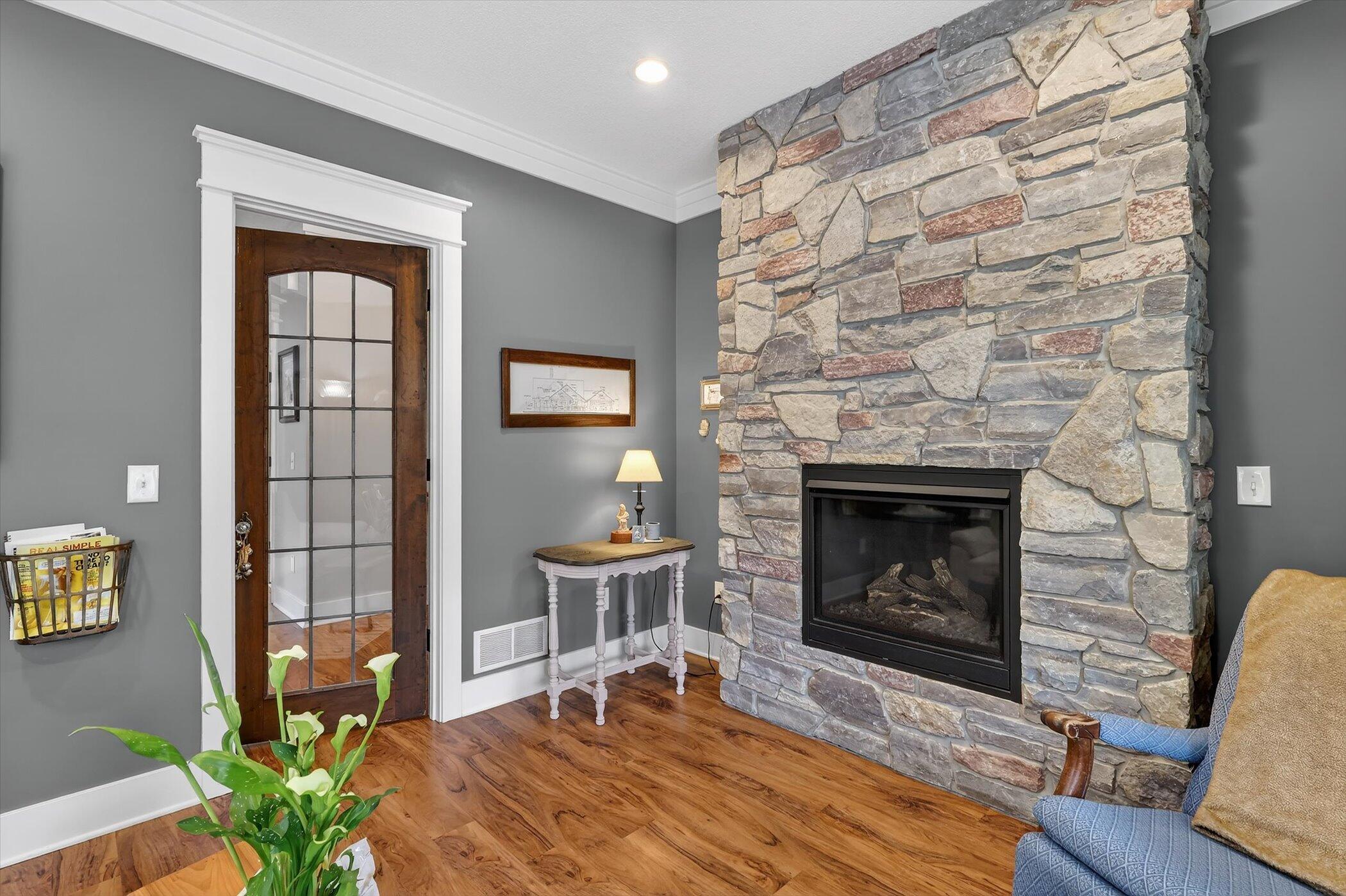2214 Shelter Pointe Drive Kalamazoo MI 49008