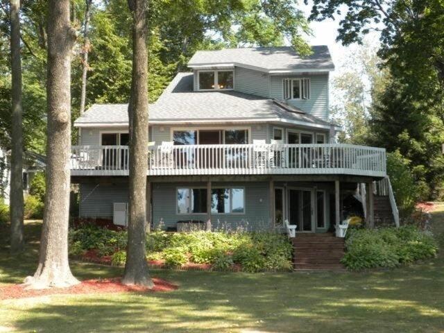 Coloma MI, 7716 Lakewood Drive