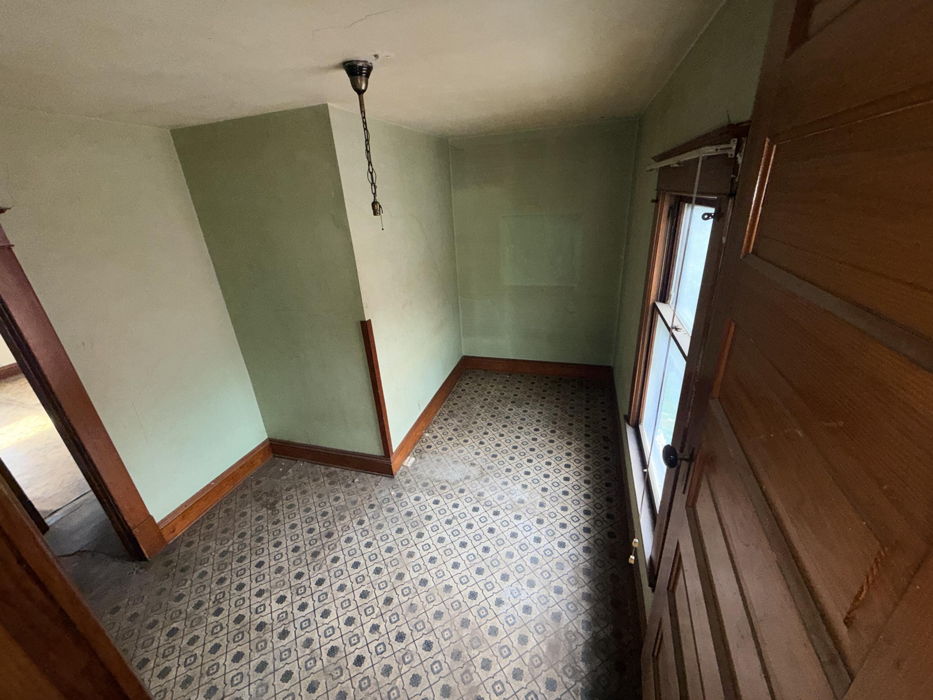 655 Dolbee Avenue SE Grand Rapids MI 49506