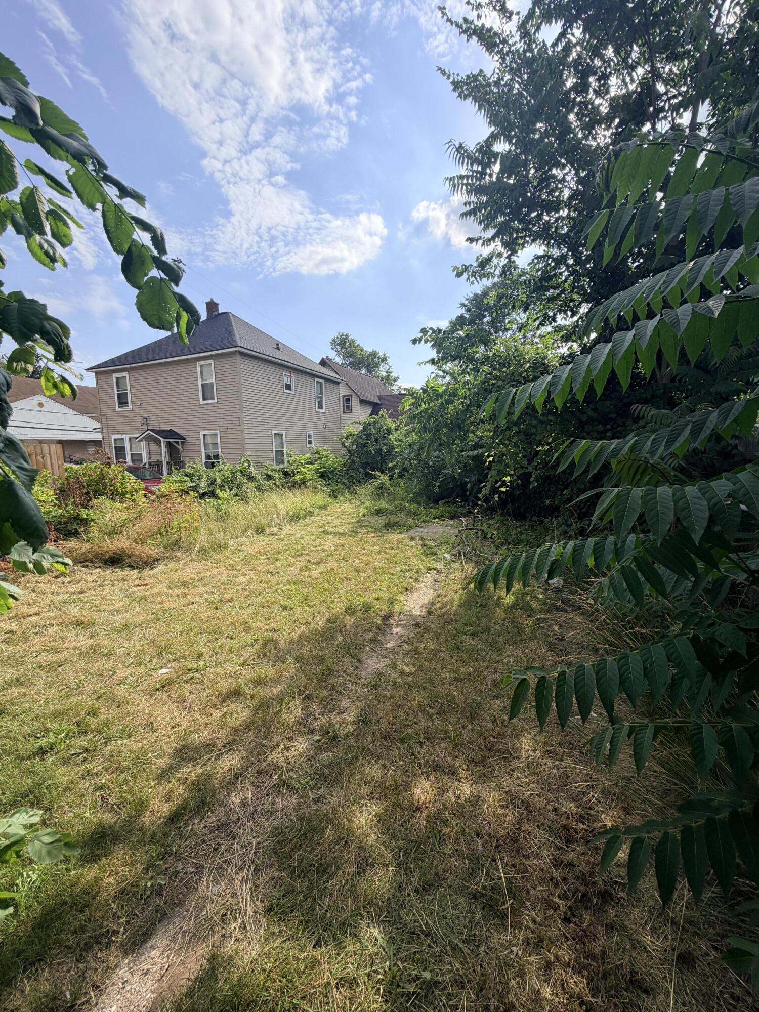 655 Dolbee Avenue SE Grand Rapids MI 49506