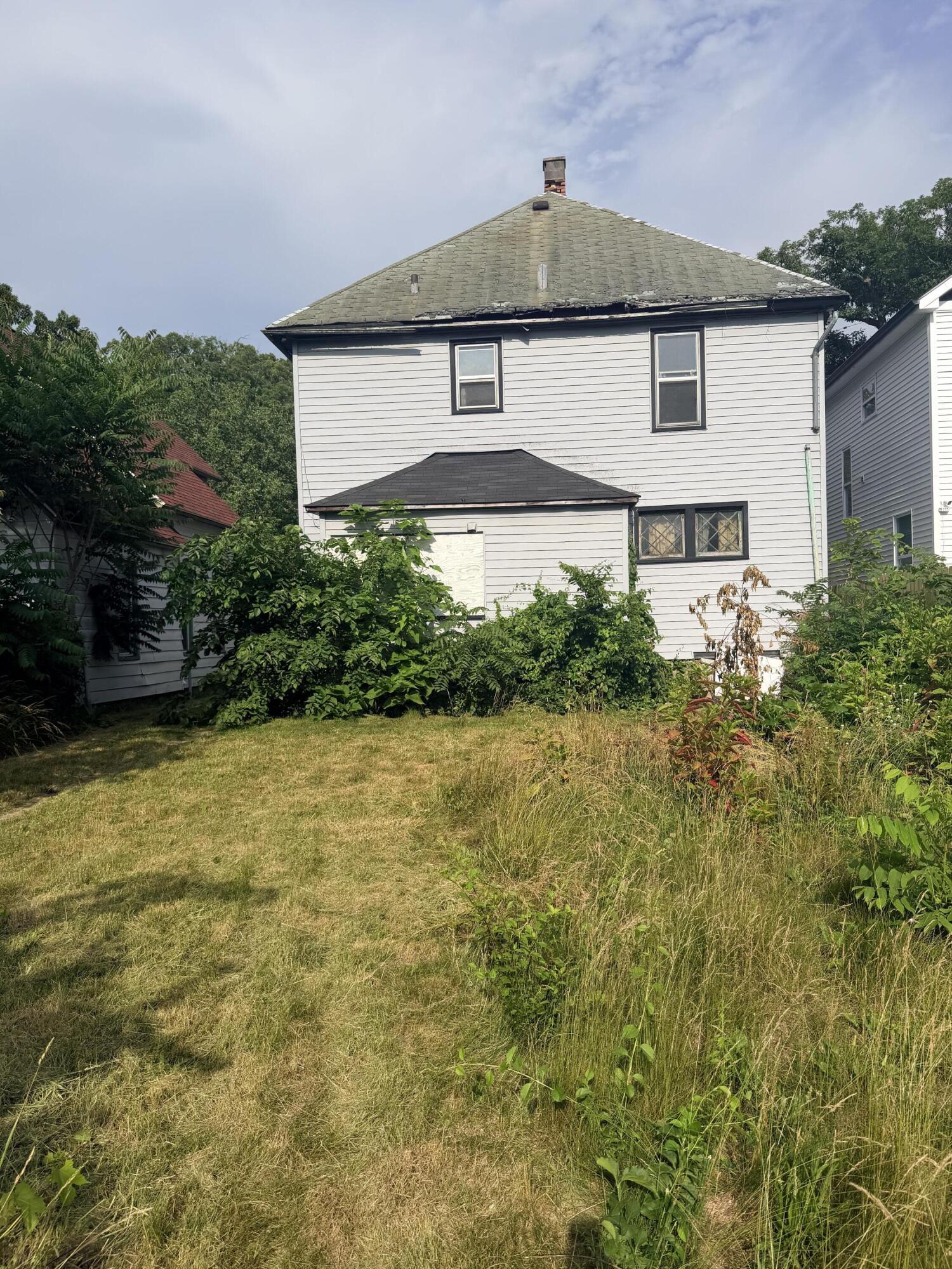655 Dolbee Avenue SE Grand Rapids MI 49506