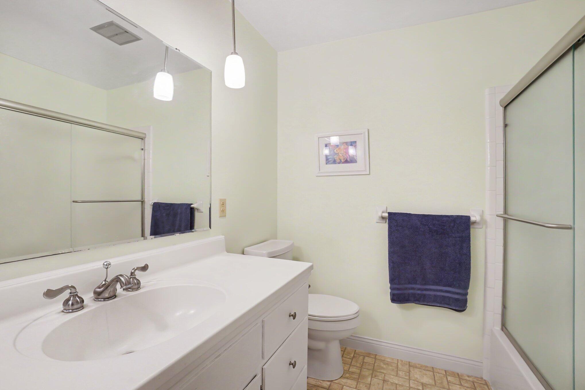 4216 Lake Forest Kalamazoo MI 49008