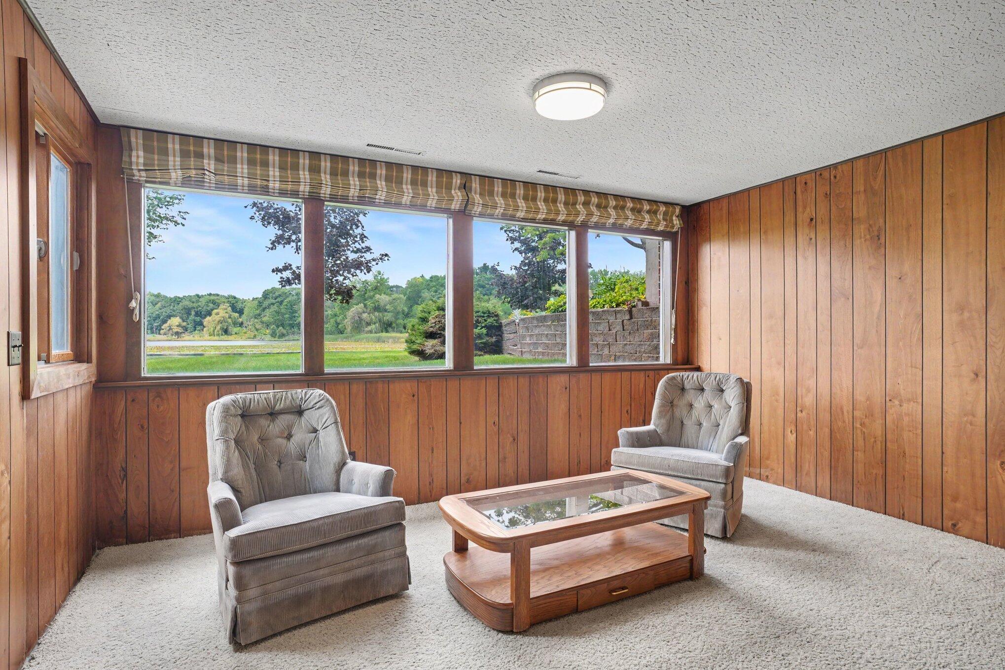 4216 Lake Forest Kalamazoo MI 49008