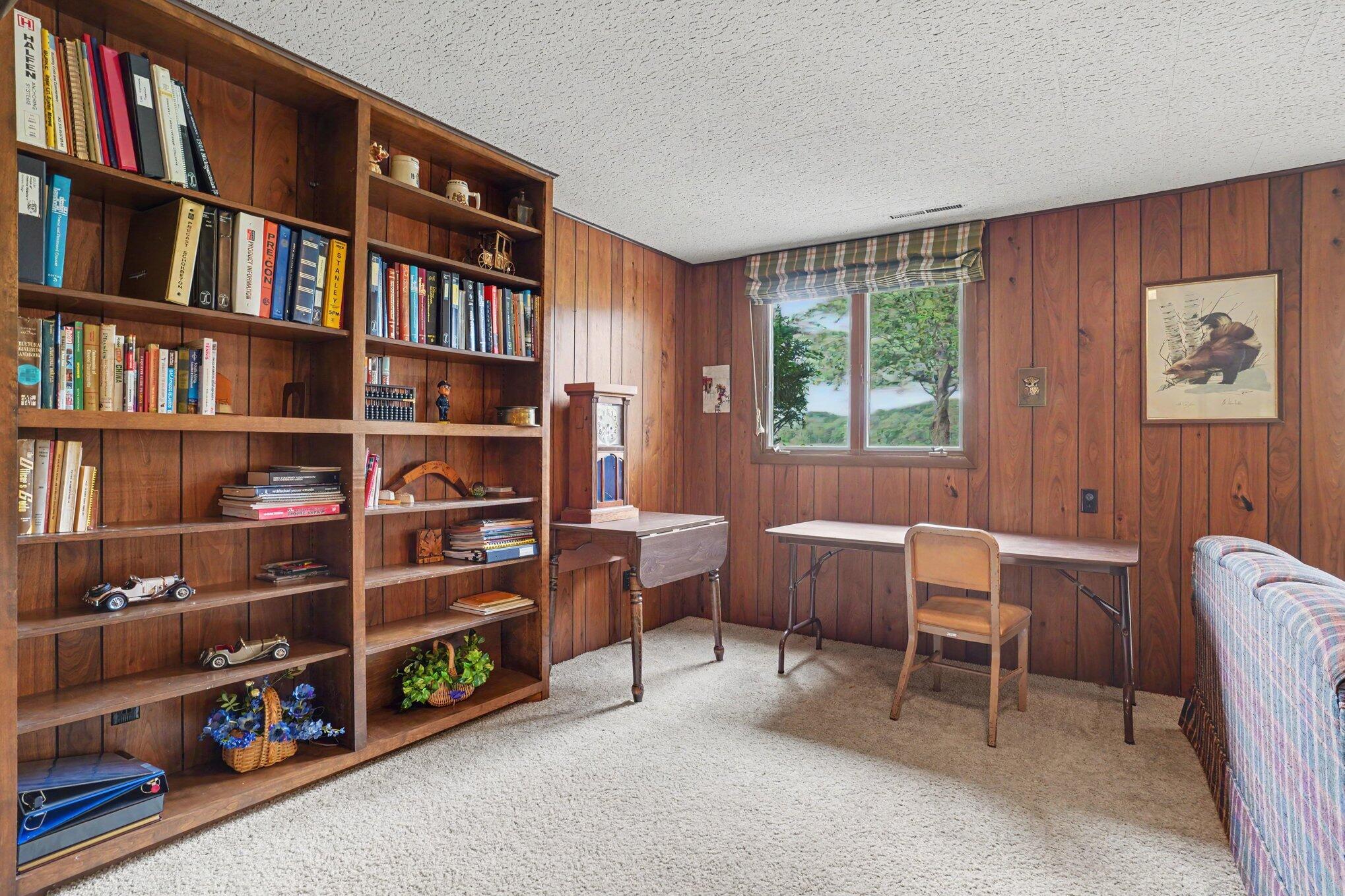 4216 Lake Forest Kalamazoo MI 49008