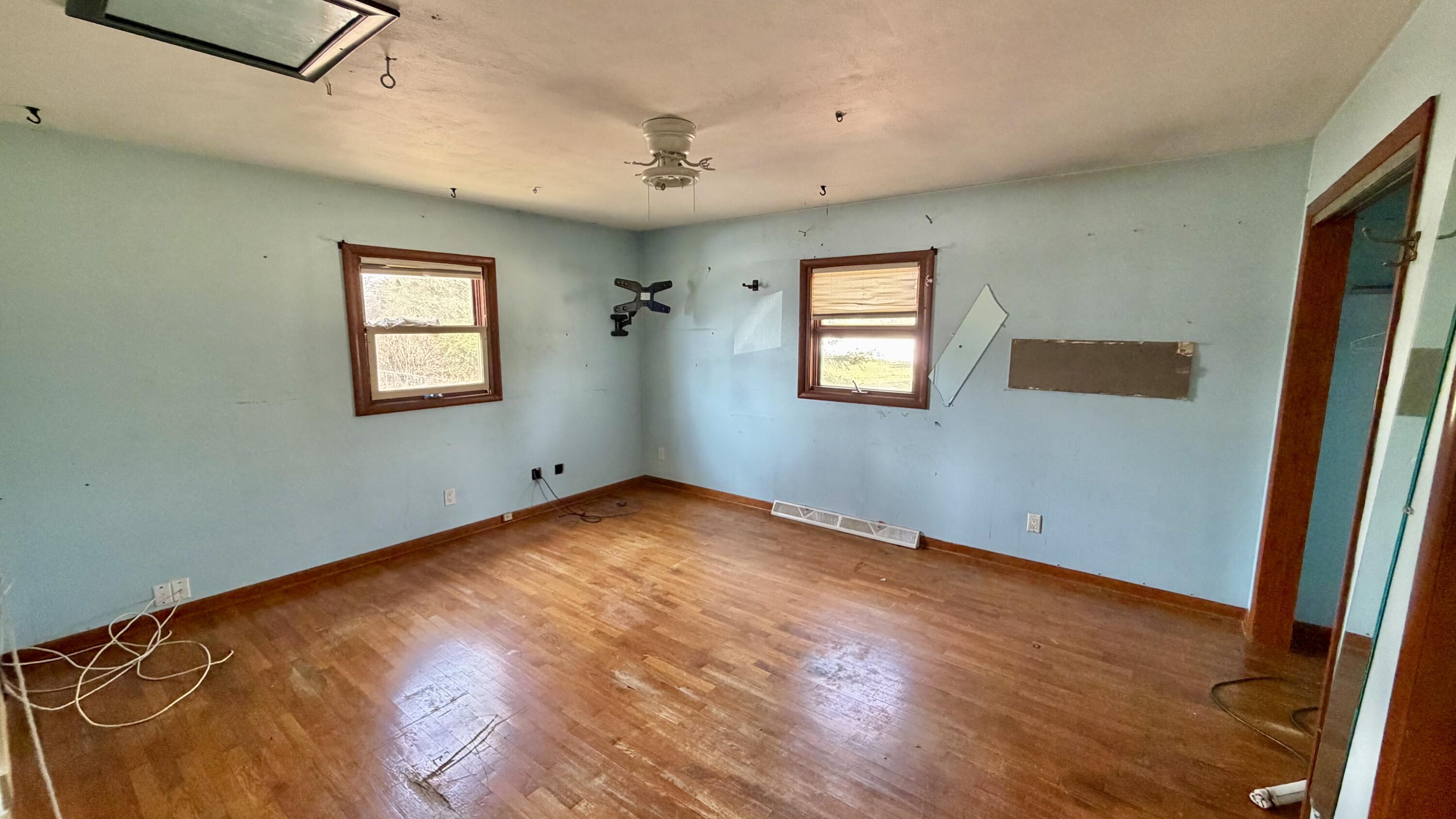 1565 N Teakwood Drive Stevensville MI 49127