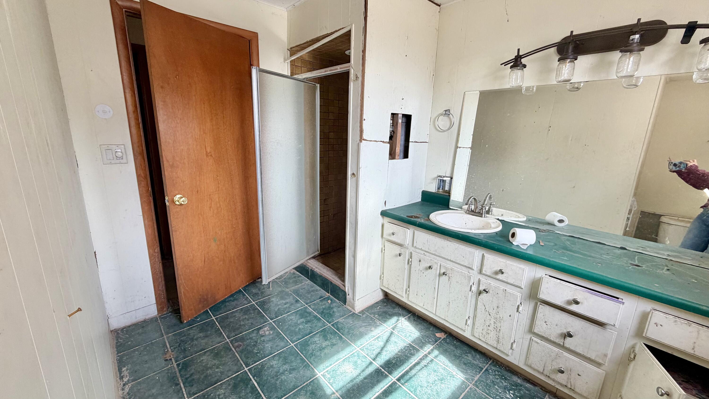 1565 N Teakwood Drive Stevensville MI 49127