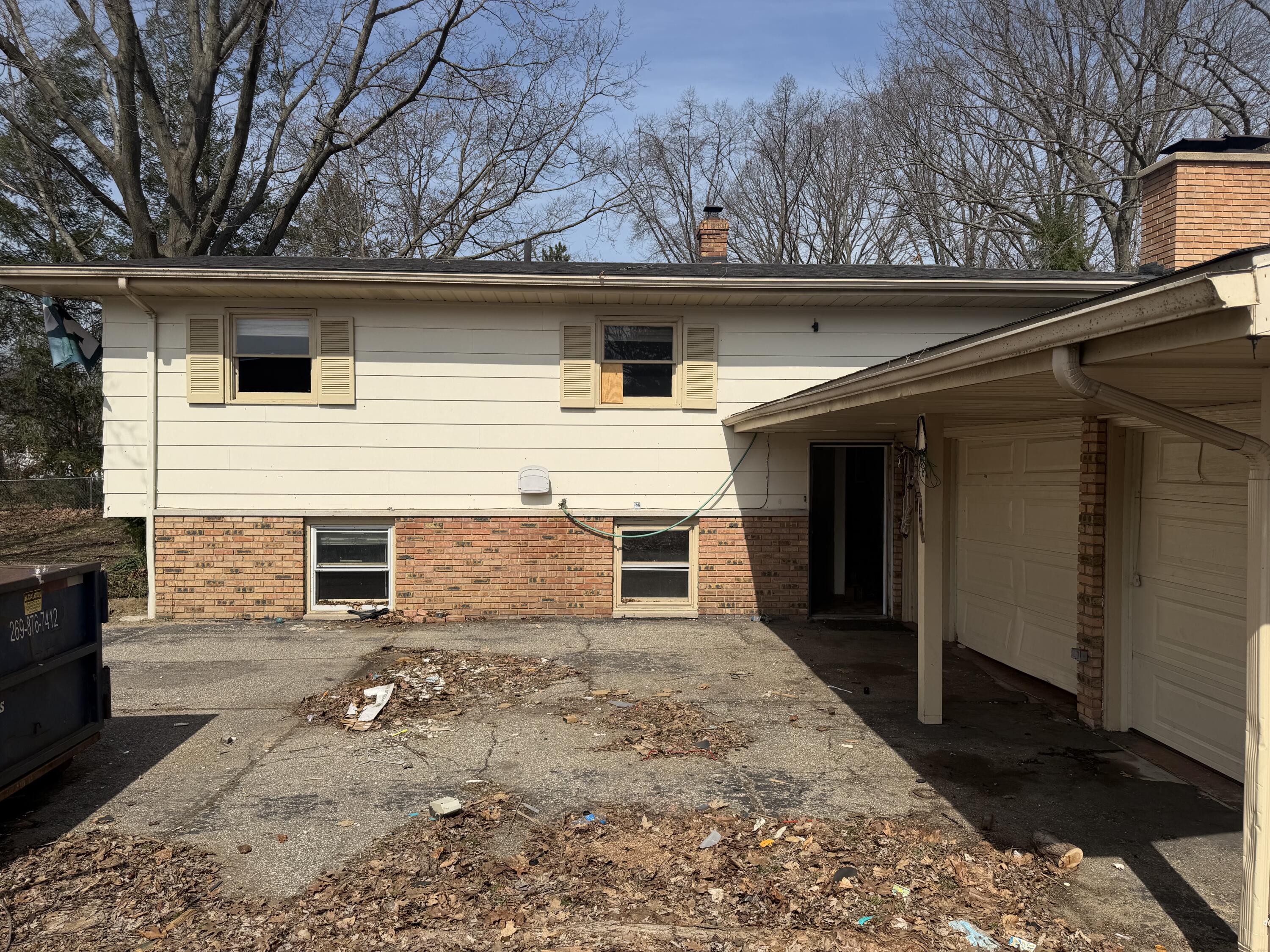 1565 N Teakwood Drive Stevensville MI 49127