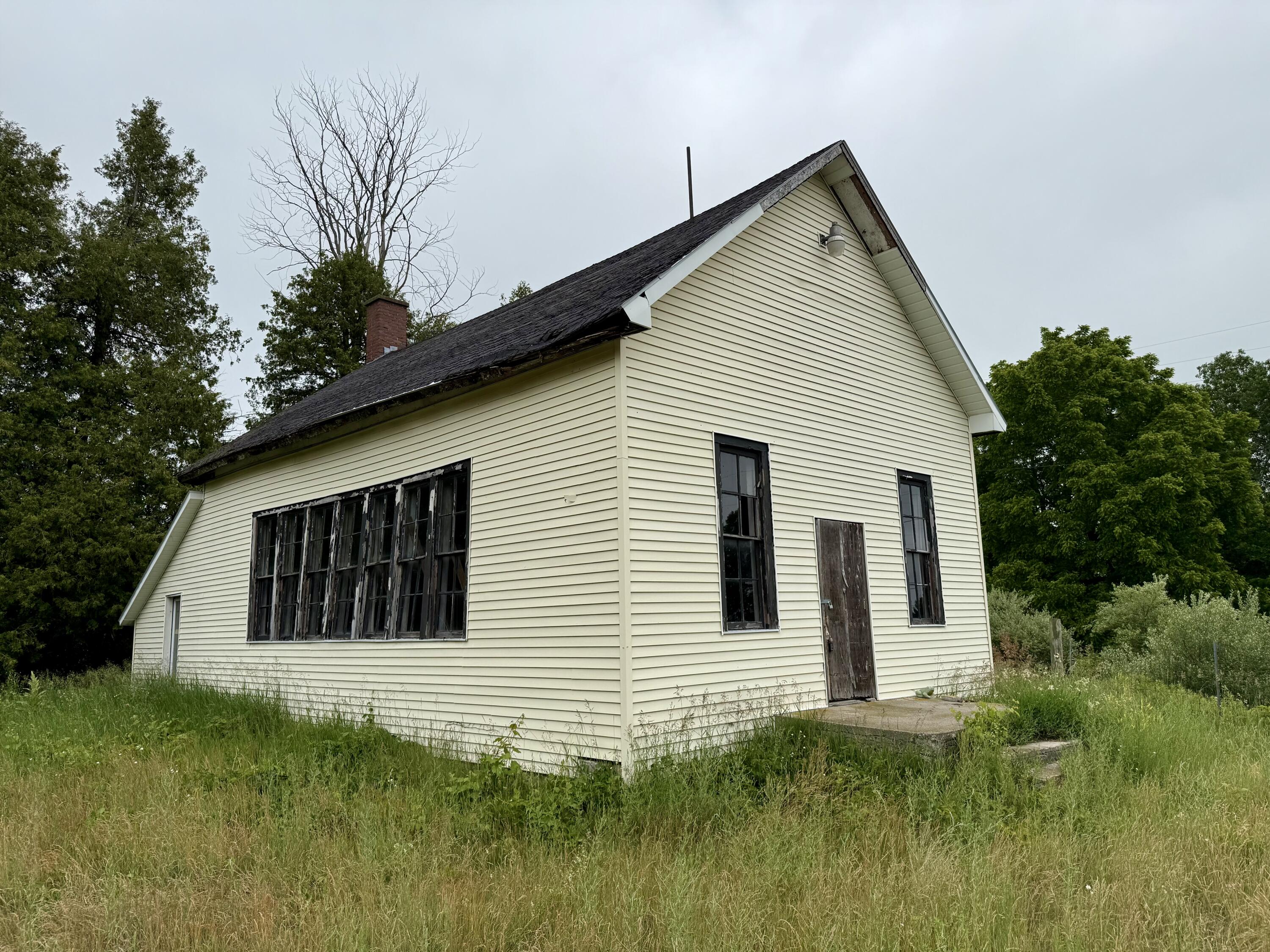4016 W Conrad Road Ludington MI 49431