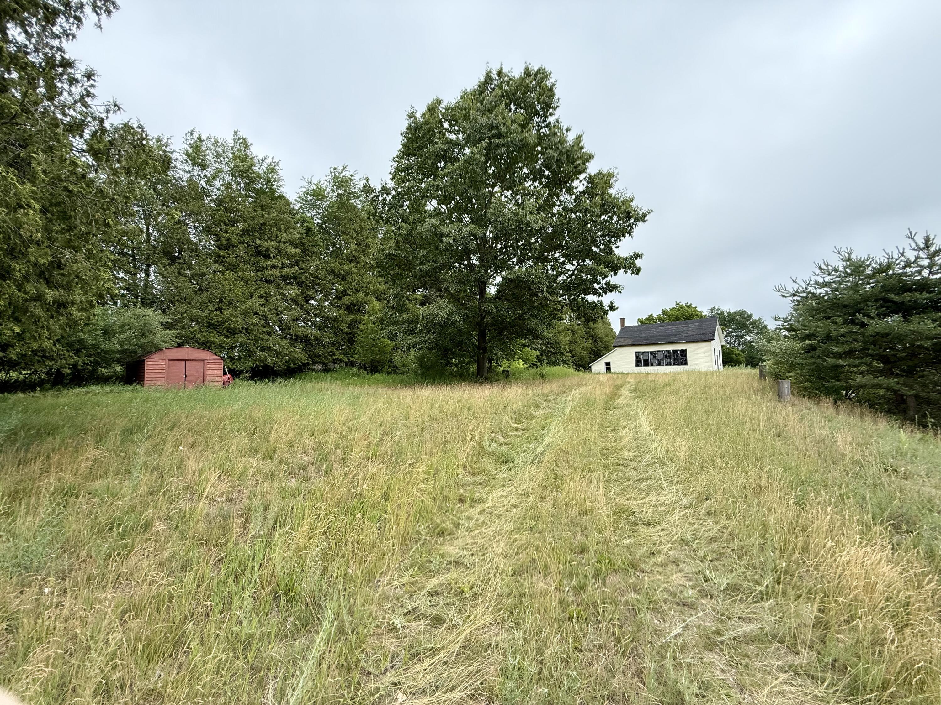 4016 W Conrad Road Ludington MI 49431