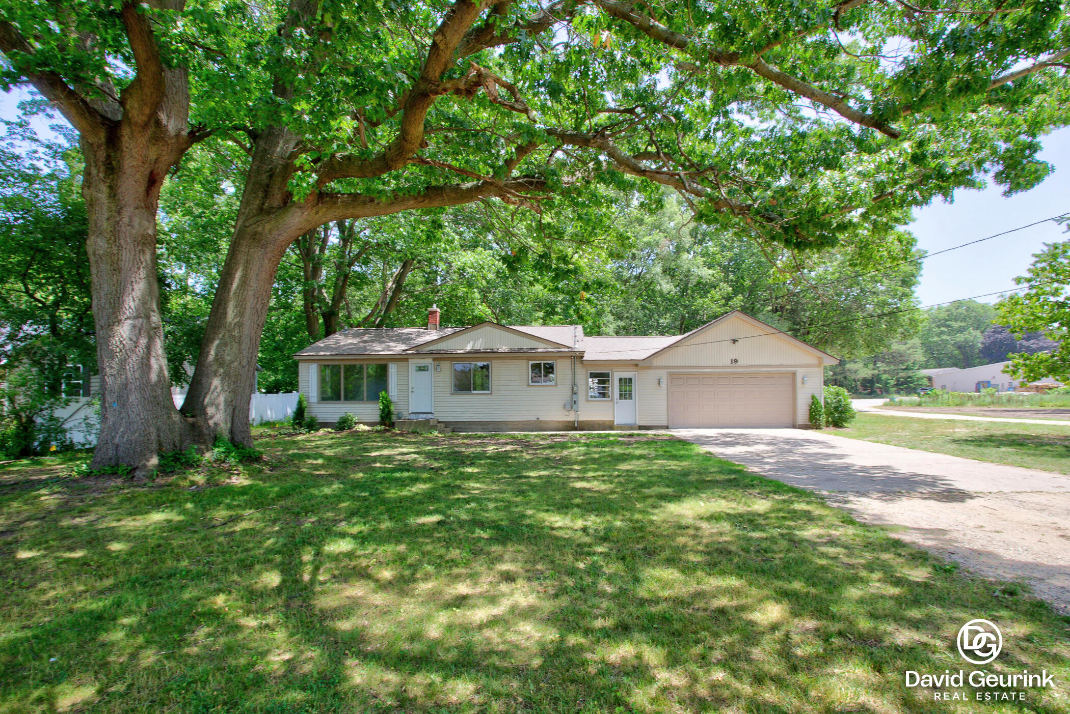 19 N Division Avenue Holland MI 49424