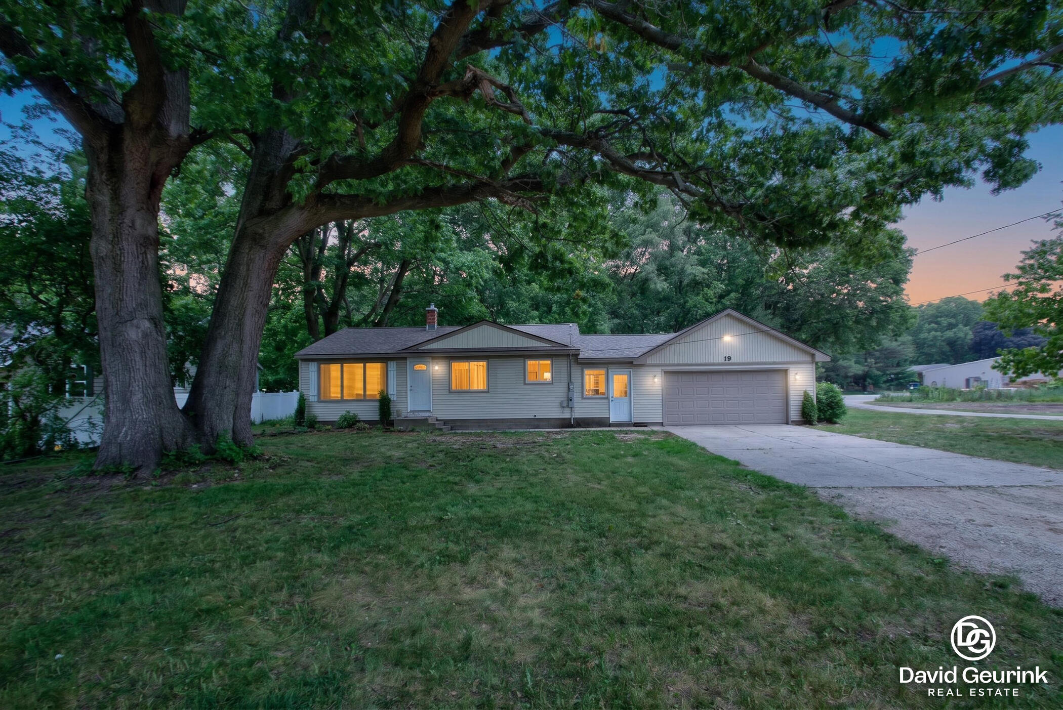19 N Division Avenue Holland MI 49424