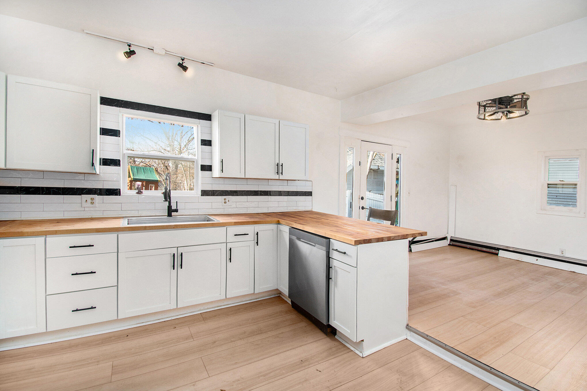 1559 Coit Avenue NE Grand Rapids MI 49505