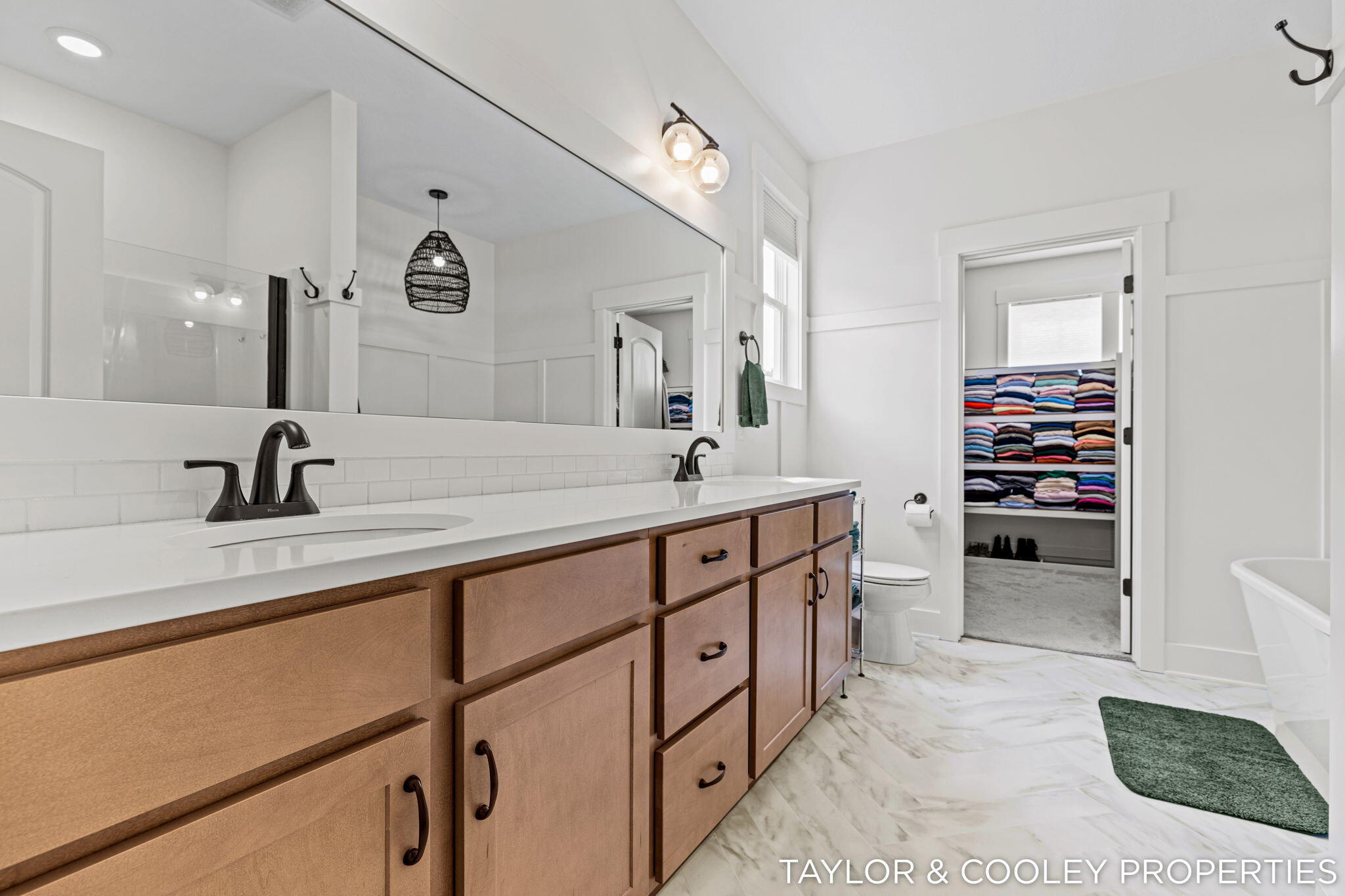 8129 Honeysuckle Hill Court SE Grand Rapids MI 49512