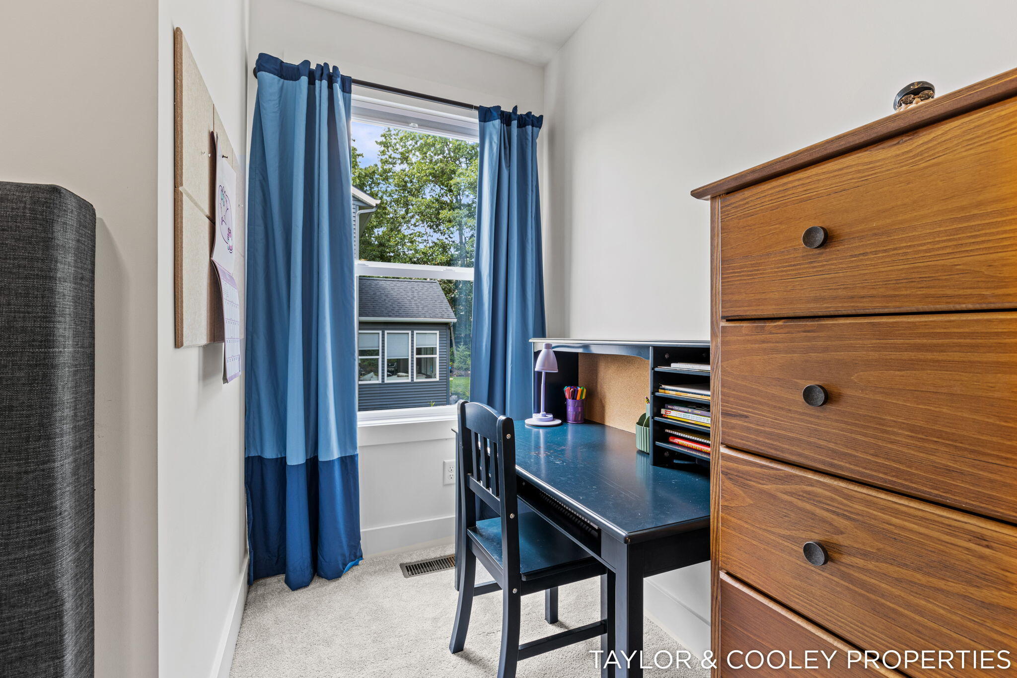 8129 Honeysuckle Hill Court SE Grand Rapids MI 49512