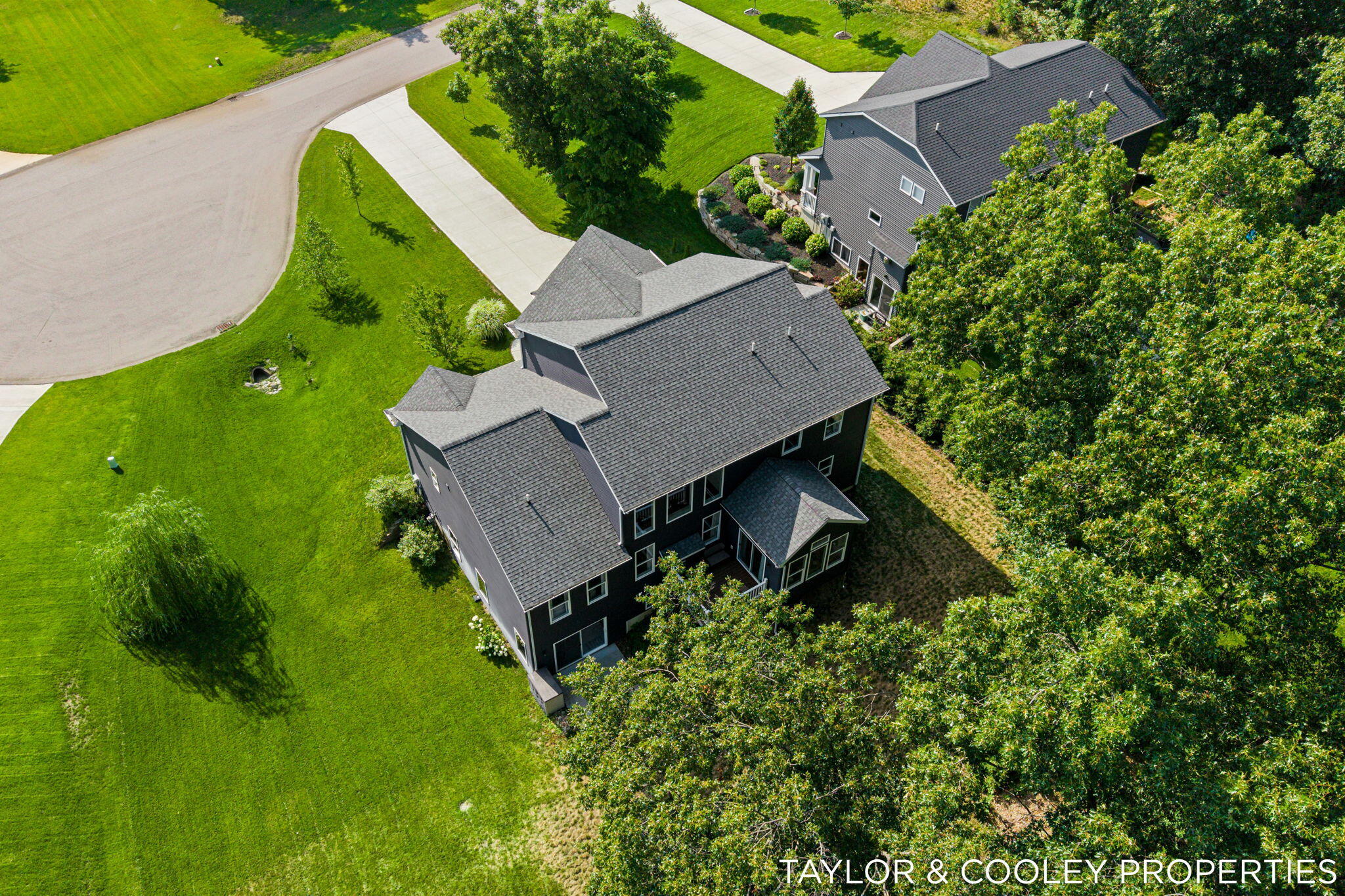8129 Honeysuckle Hill Court SE Grand Rapids MI 49512