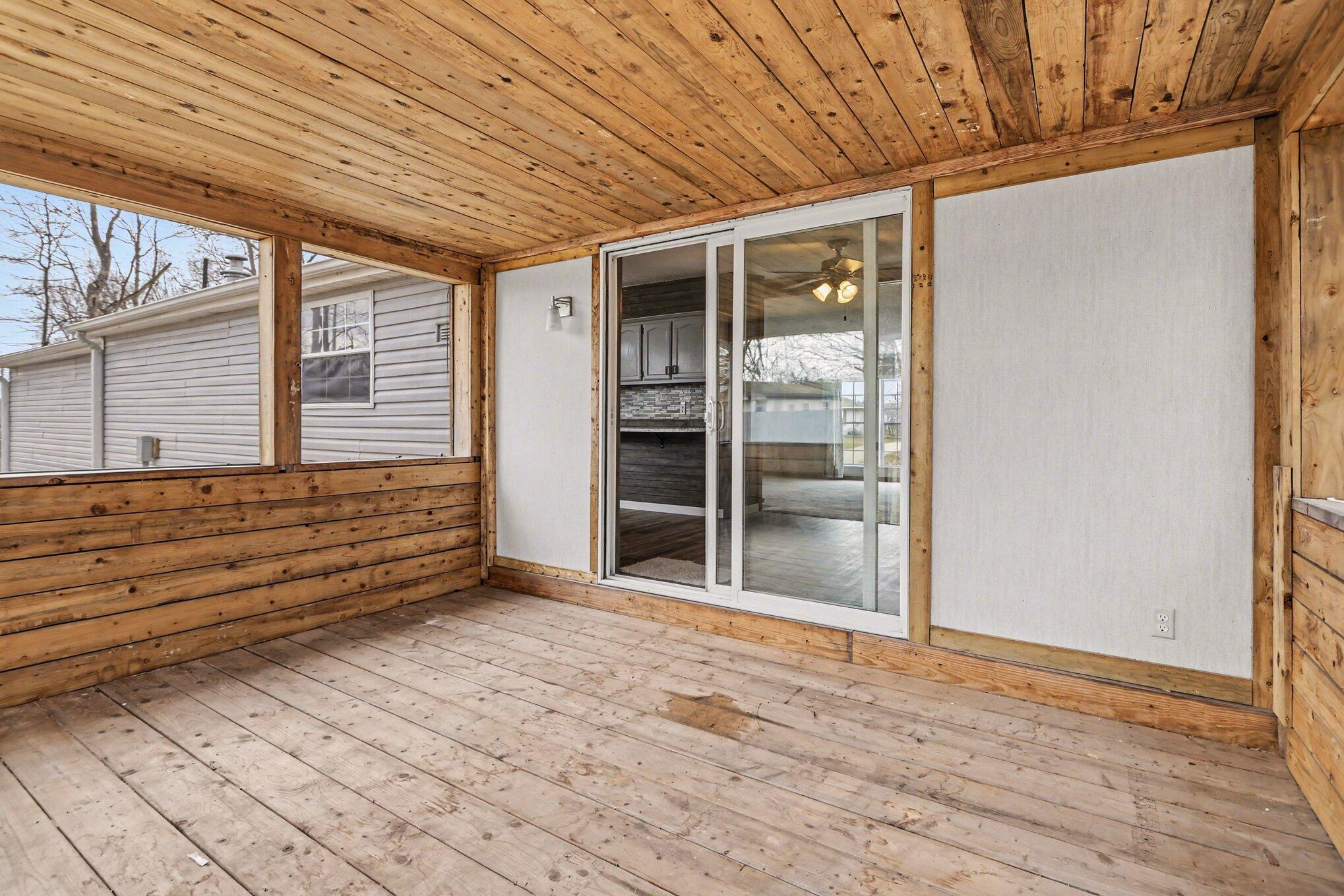67429 N Shore Drive Edwardsburg MI 49112