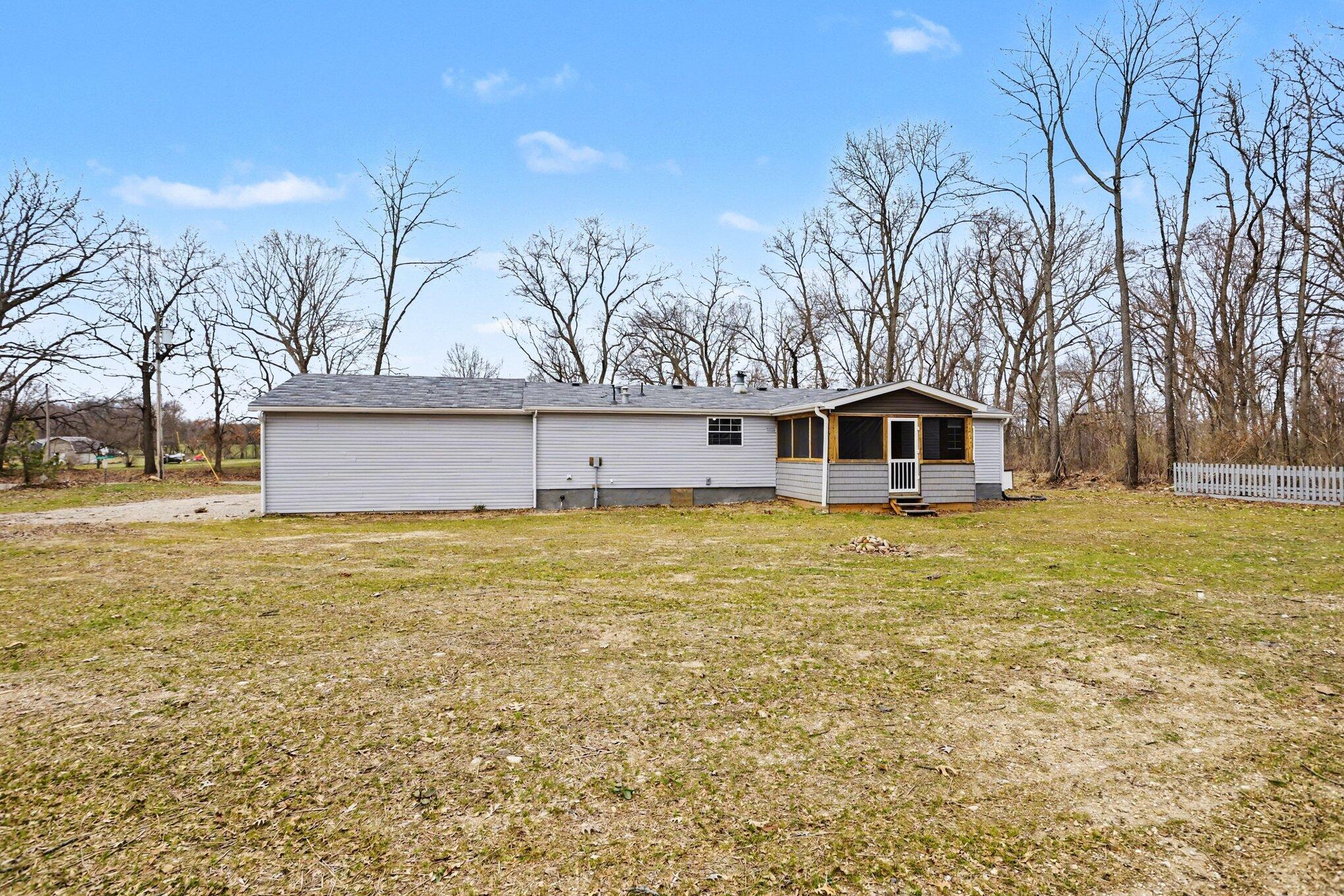 67429 N Shore Drive Edwardsburg MI 49112
