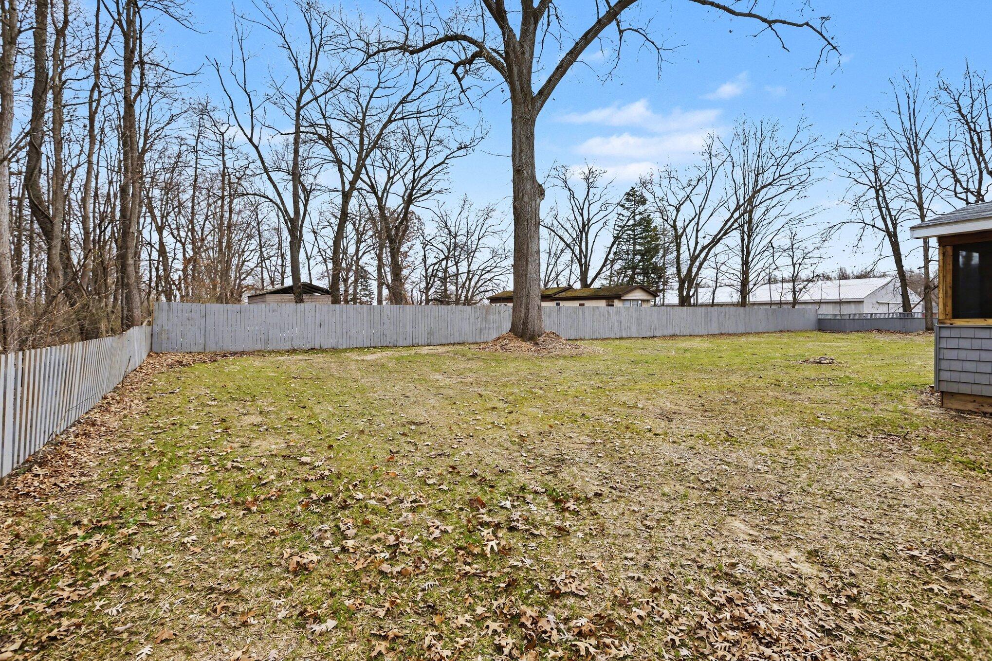 67429 N Shore Drive Edwardsburg MI 49112