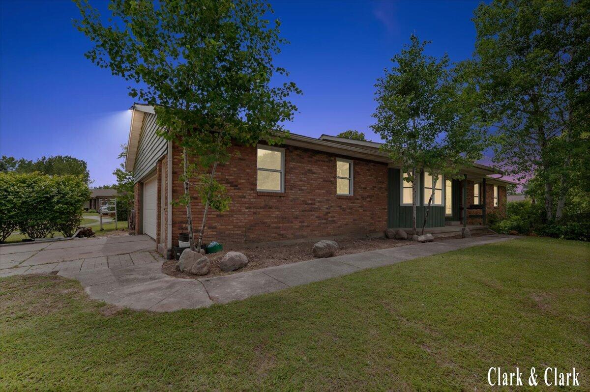 2068 Jamestown Drive SE Grand Rapids MI 49508