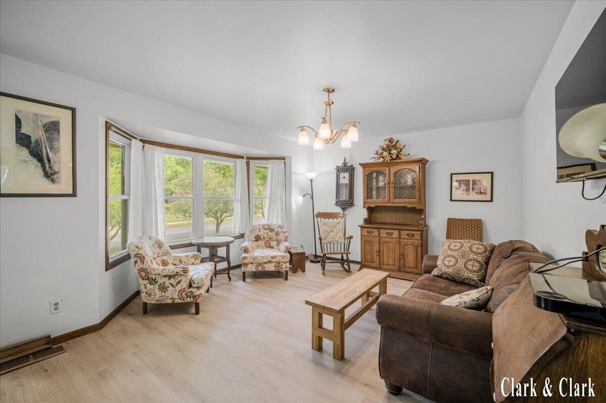 2068 Jamestown Drive SE Grand Rapids MI 49508