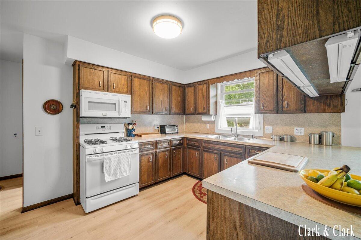 2068 Jamestown Drive SE Grand Rapids MI 49508