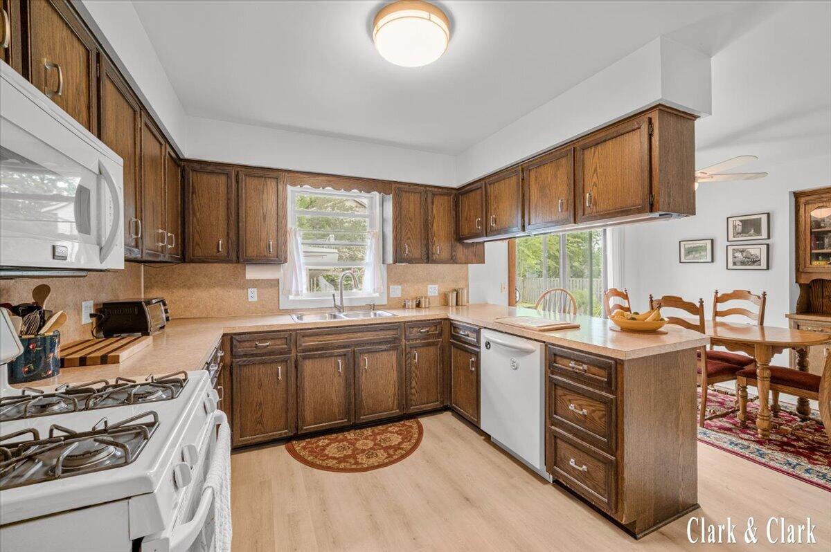 2068 Jamestown Drive SE Grand Rapids MI 49508