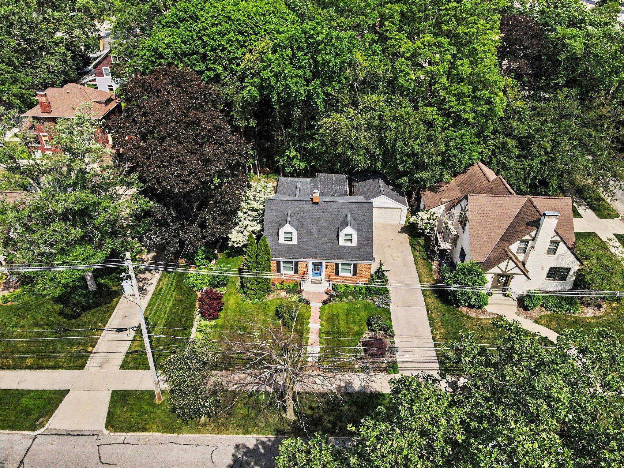 567 Central Avenue Holland MI 49423