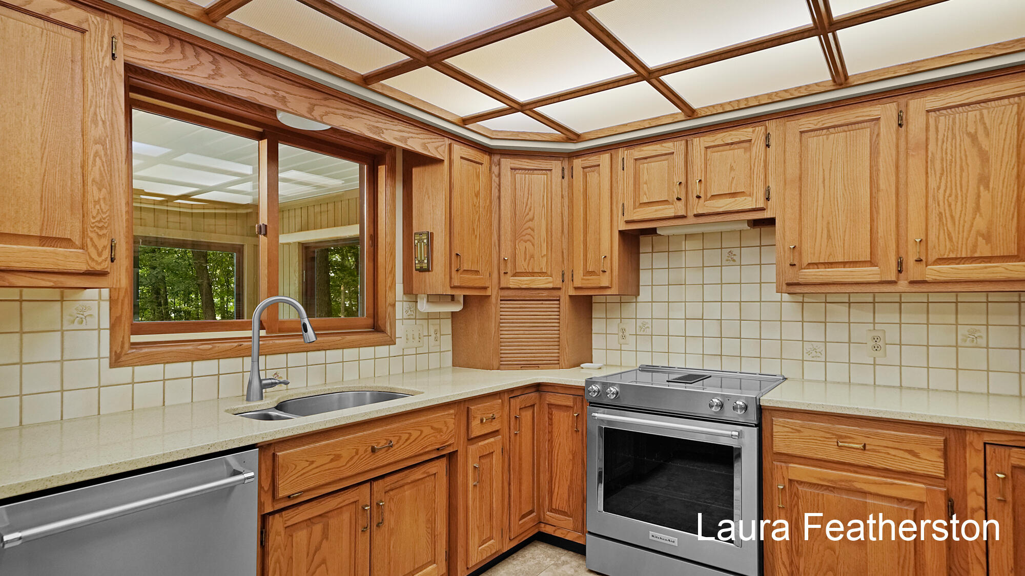 2091 Northridge Drive NE Grand Rapids MI 49525