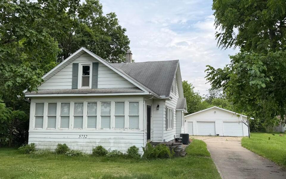 5752 E Cork Street Kalamazoo MI 49048