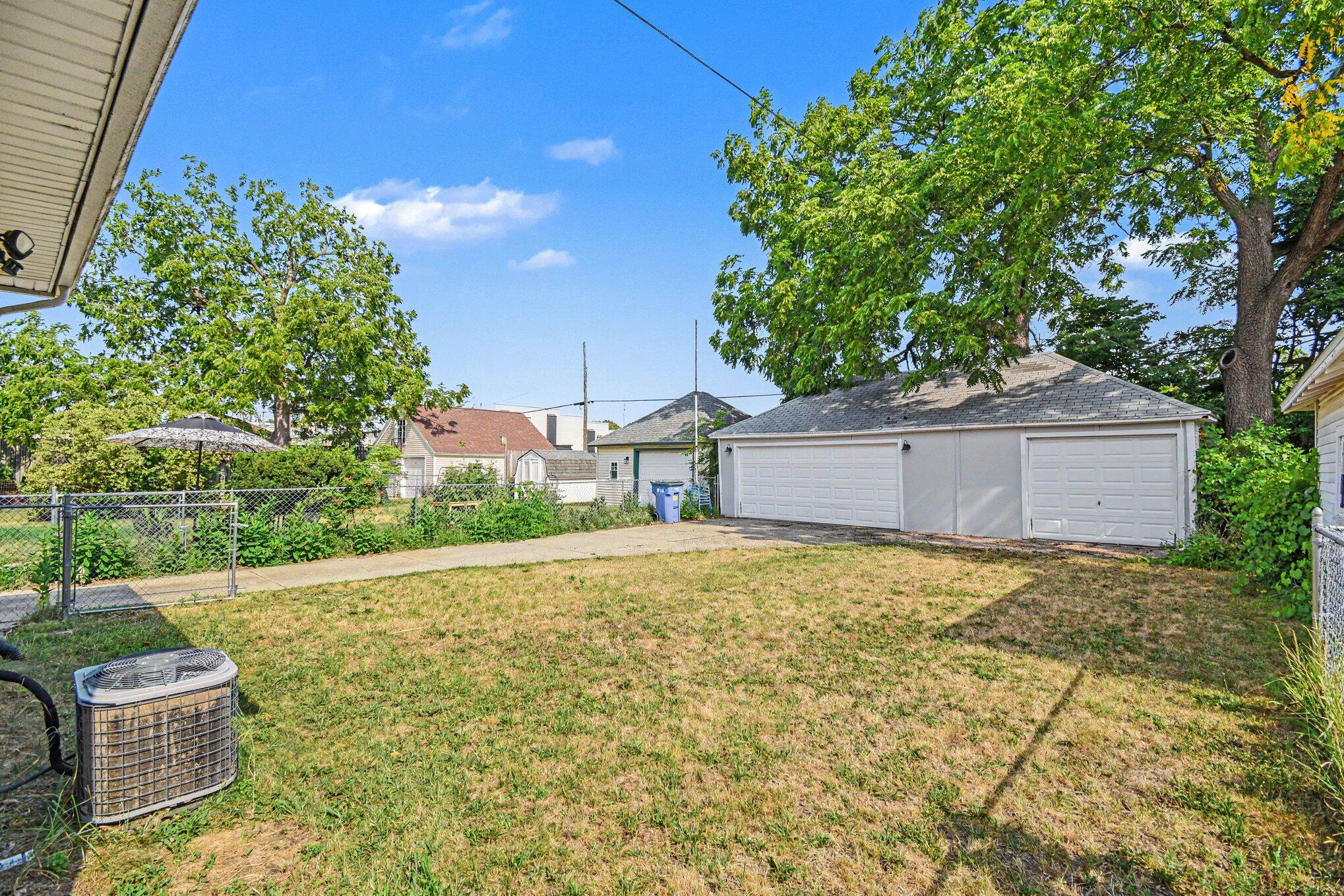 735 Eleanor Street NE Grand Rapids MI 49505