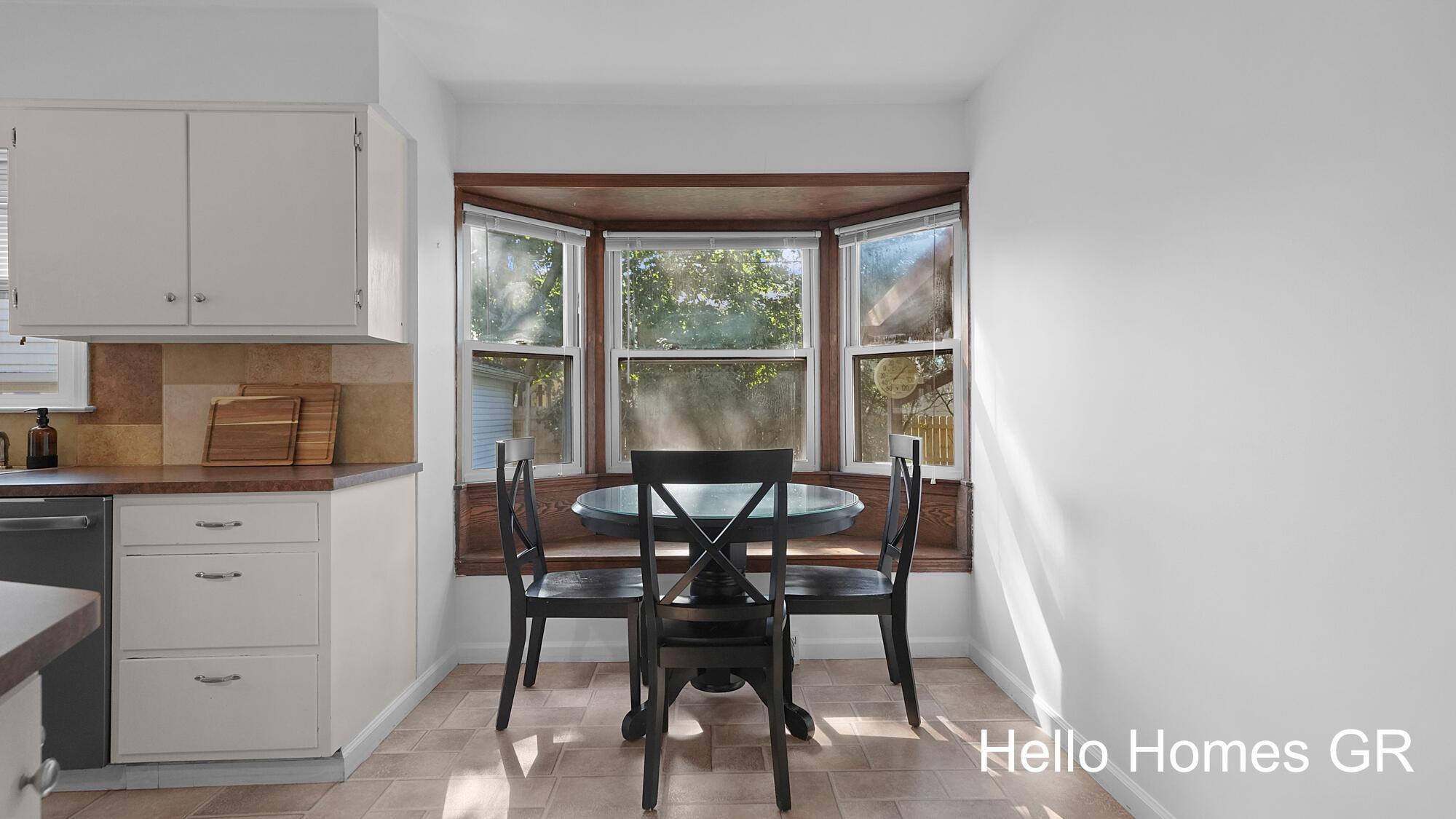 130 Katherine Drive NE Grand Rapids MI 49505